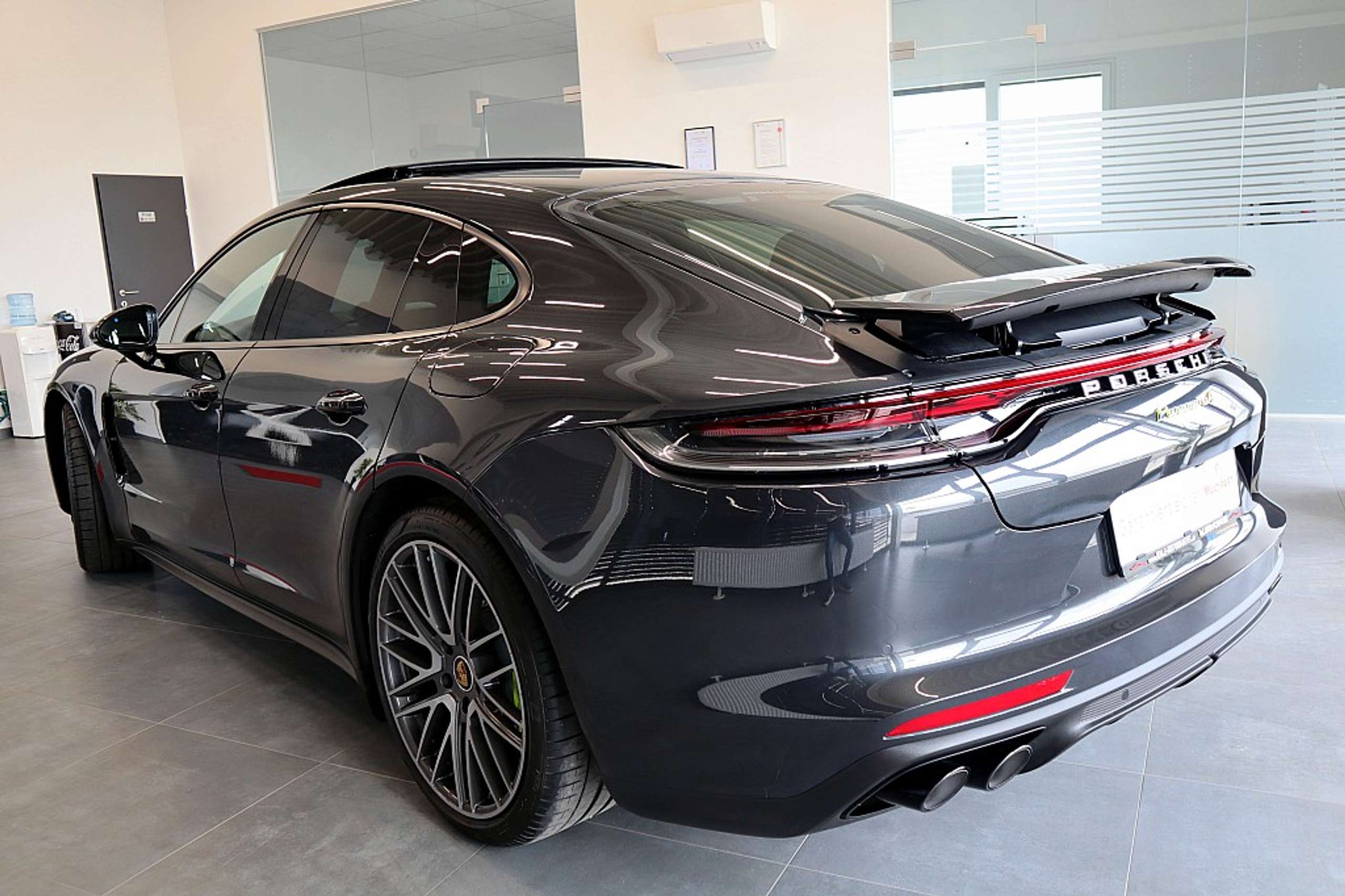 Porsche - Panamera