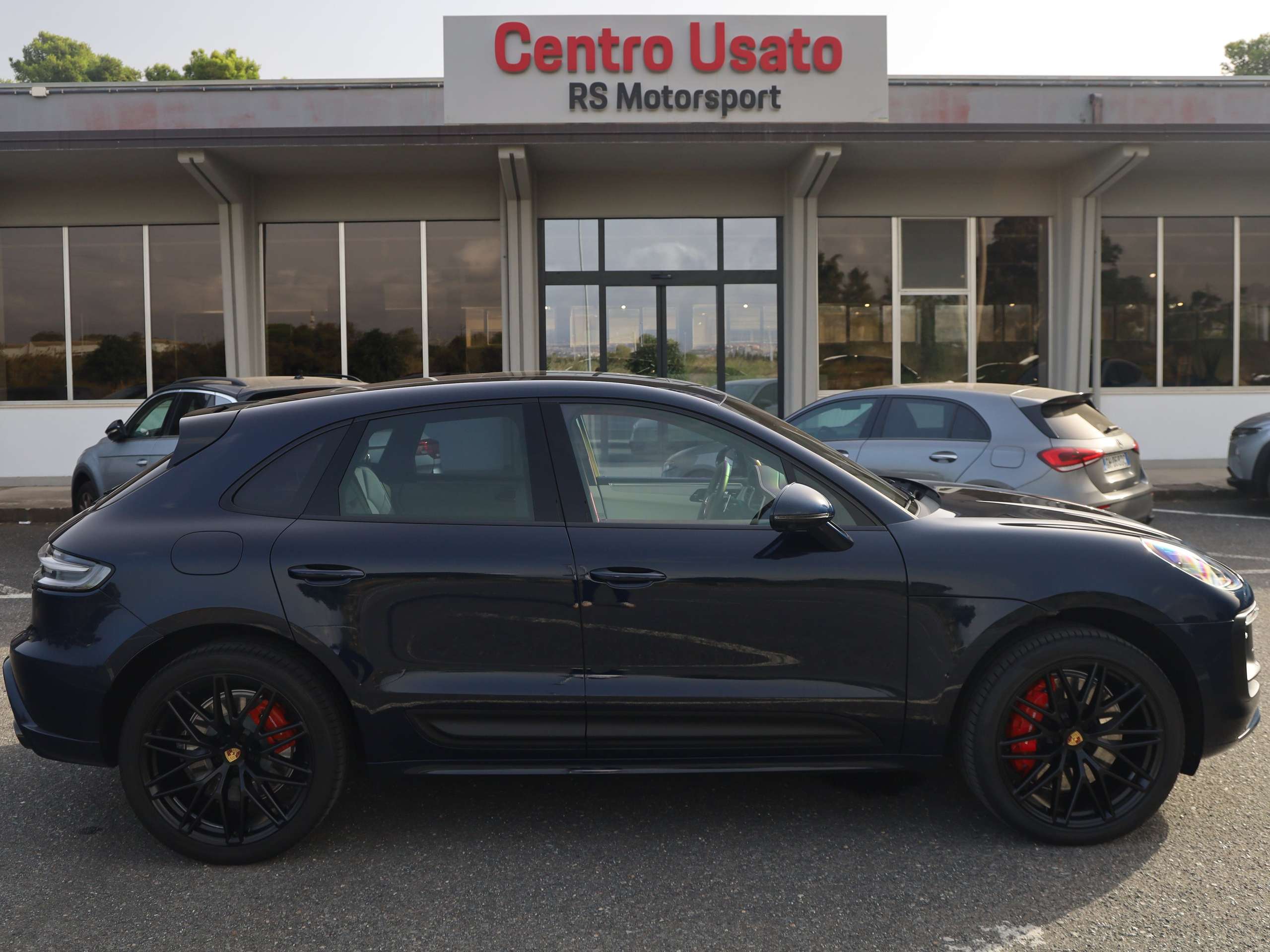 Porsche - Macan