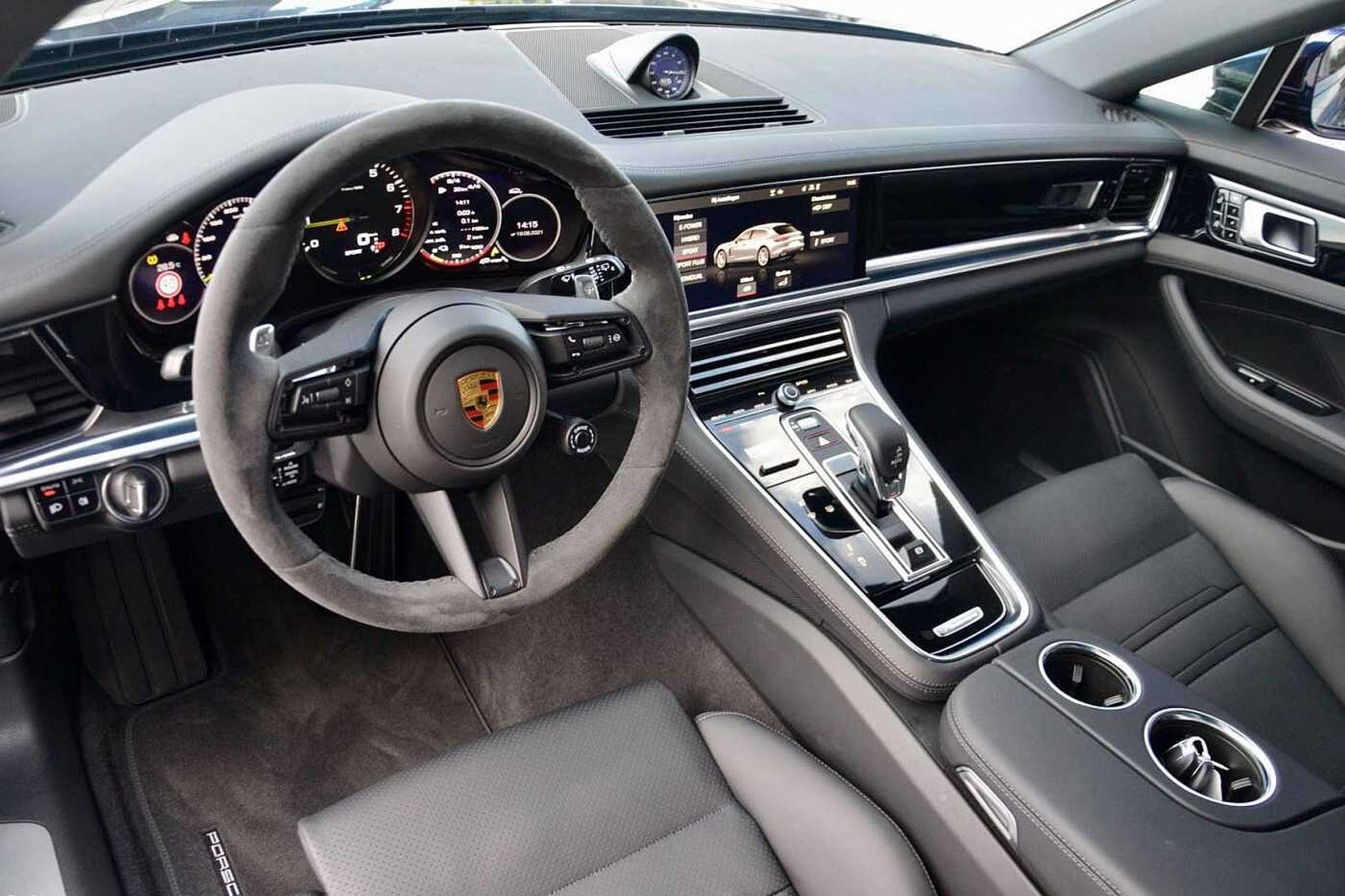 Porsche - Panamera