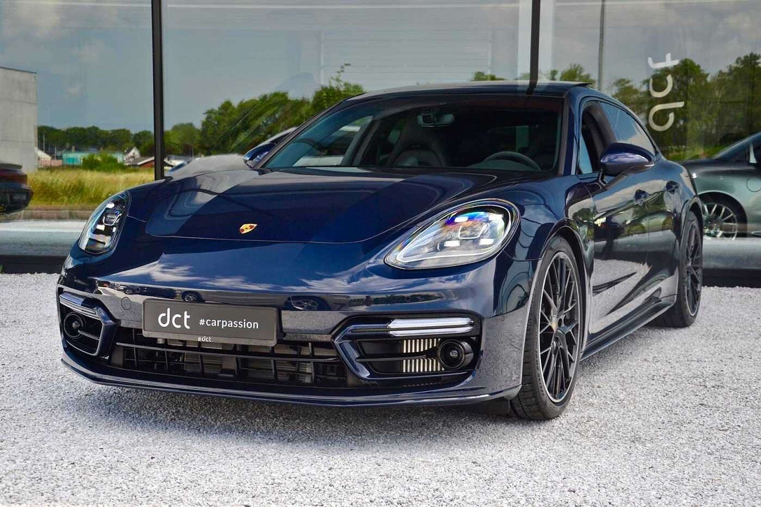 Porsche - Panamera