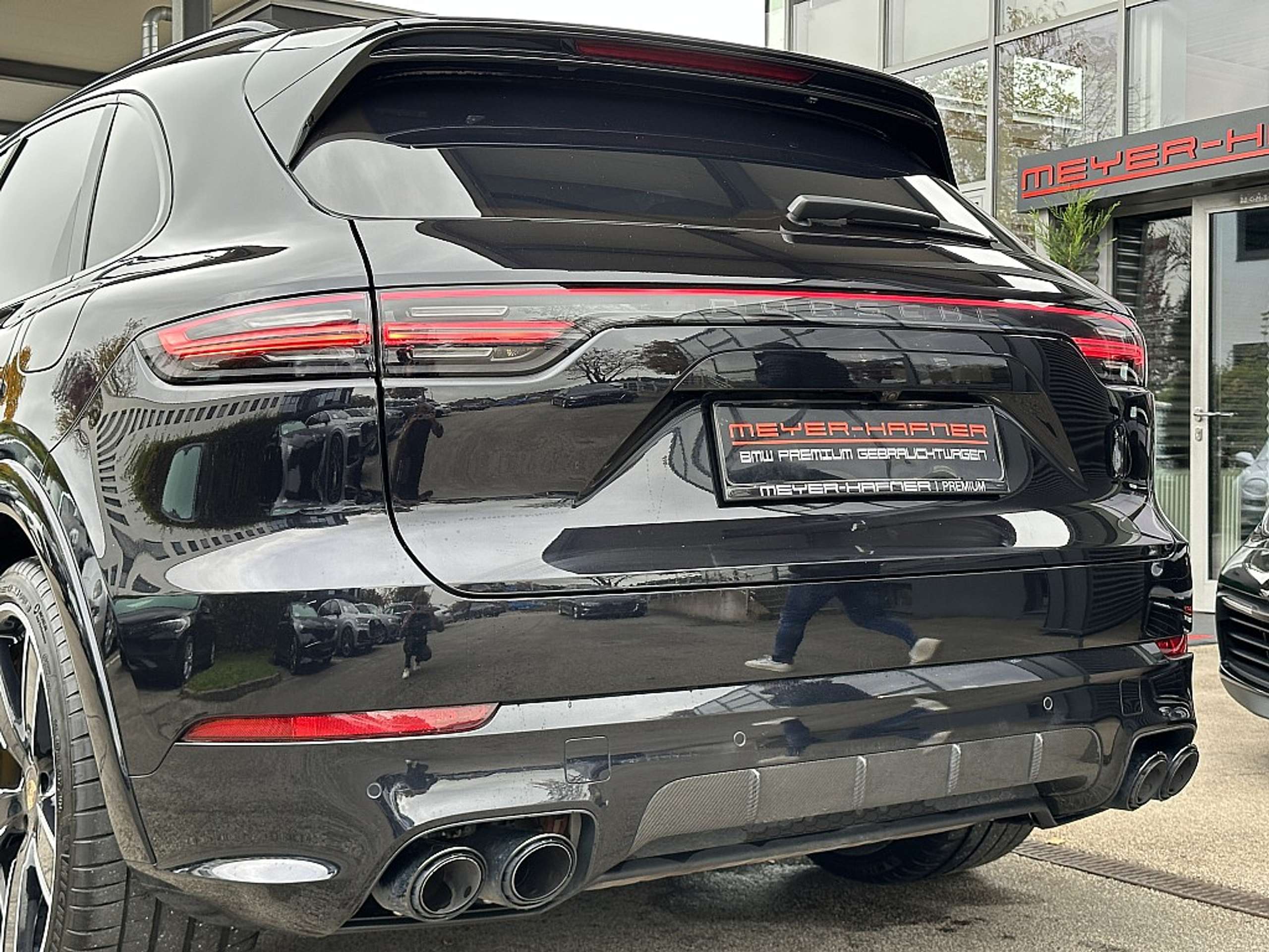 Porsche - Cayenne