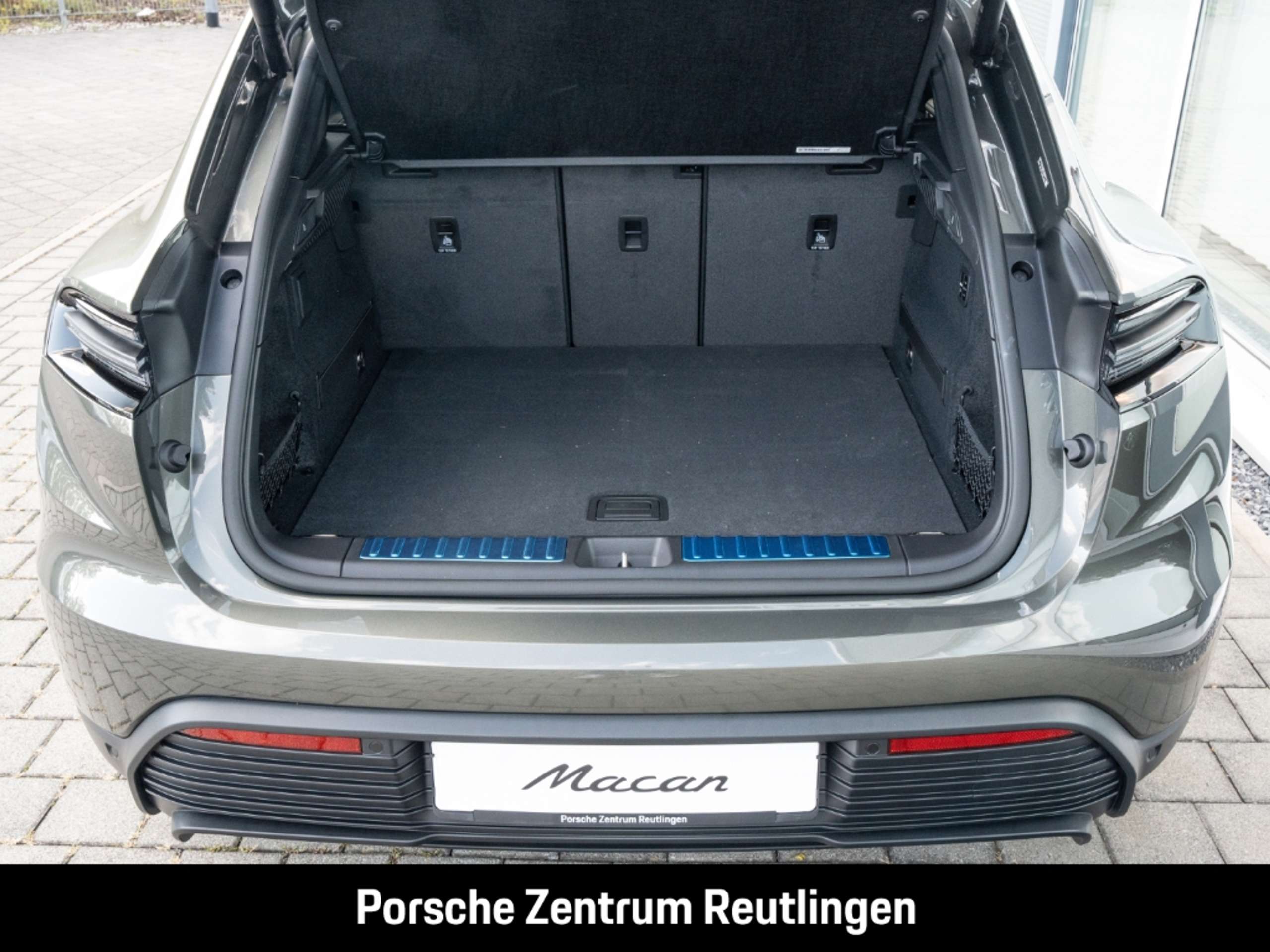 Porsche - Macan