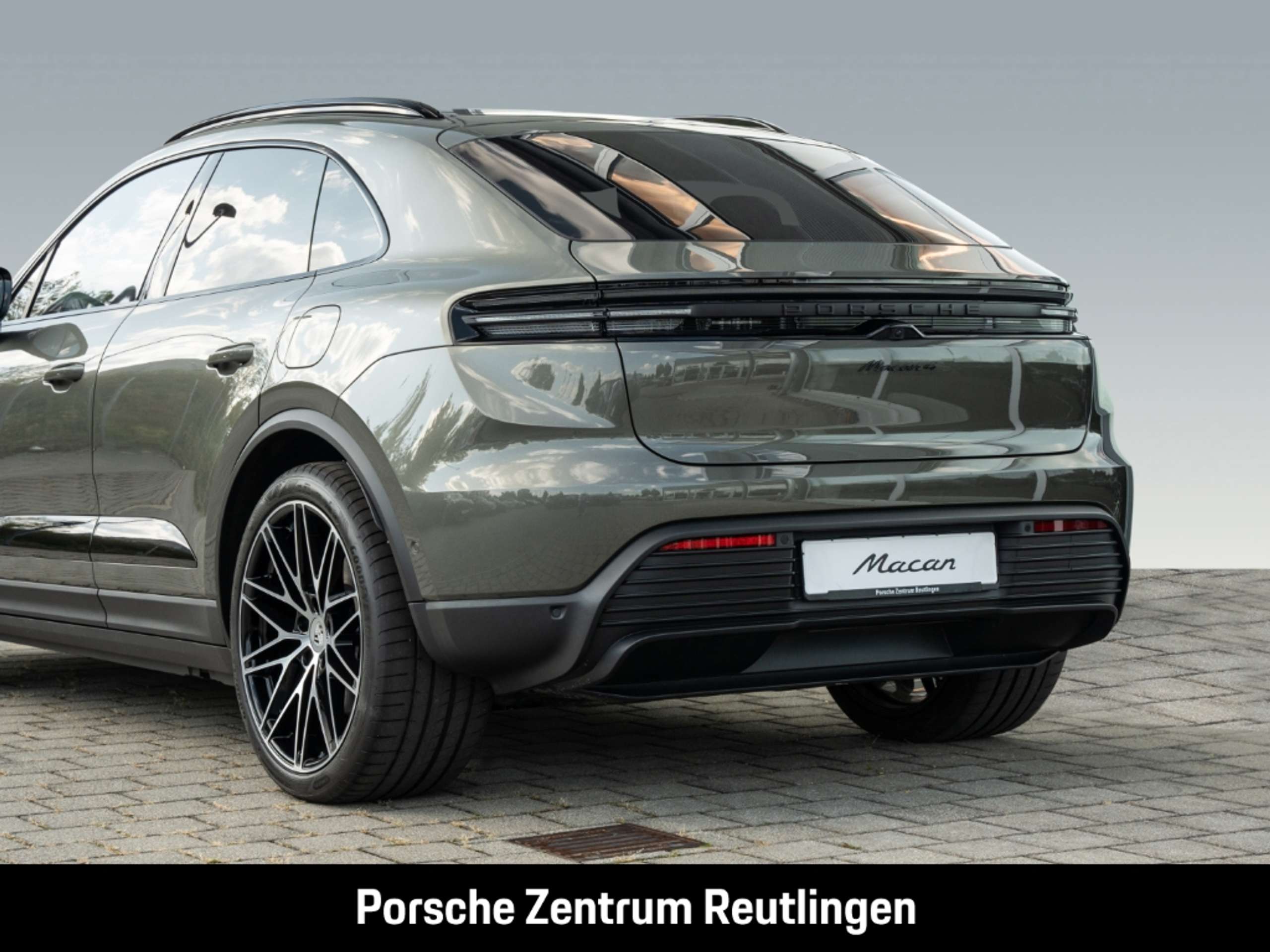 Porsche - Macan