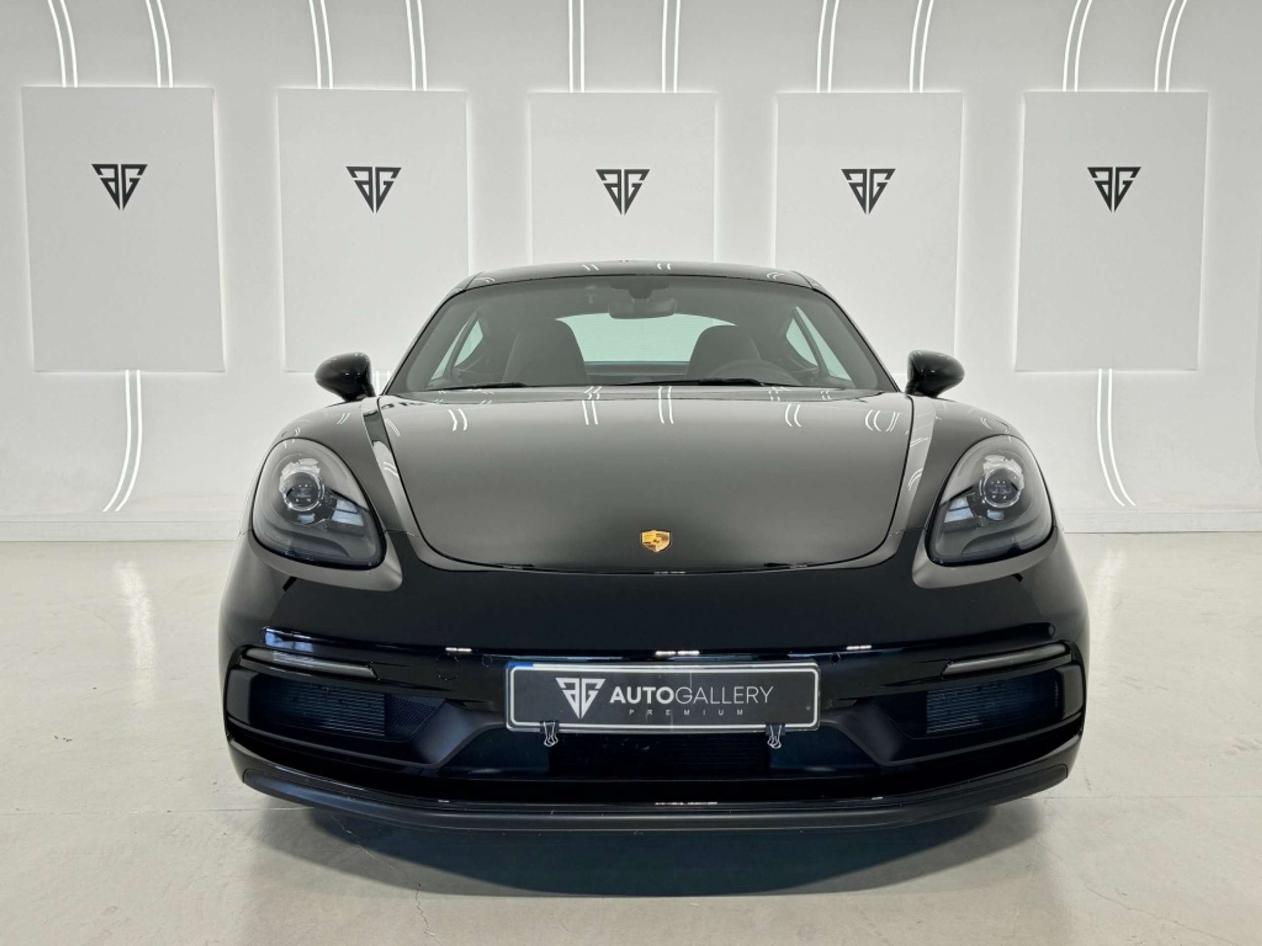 Porsche - Cayman