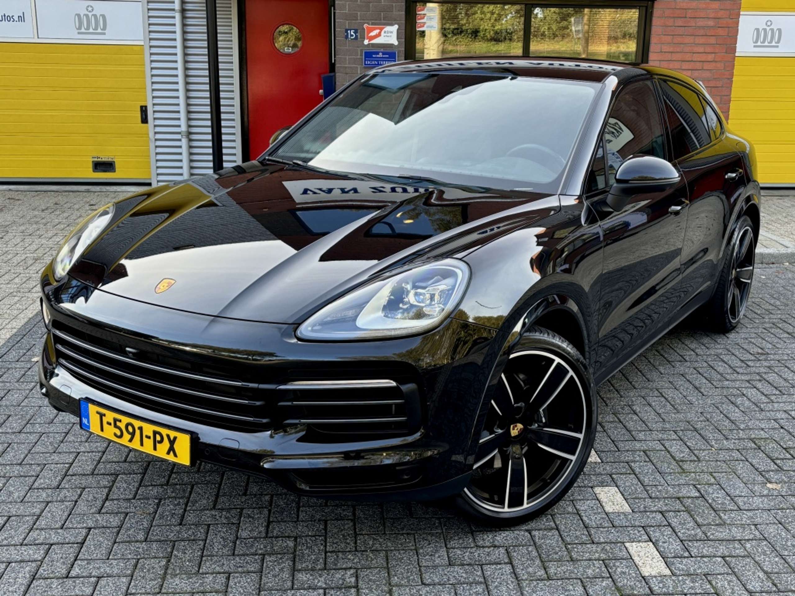 Porsche - Cayenne