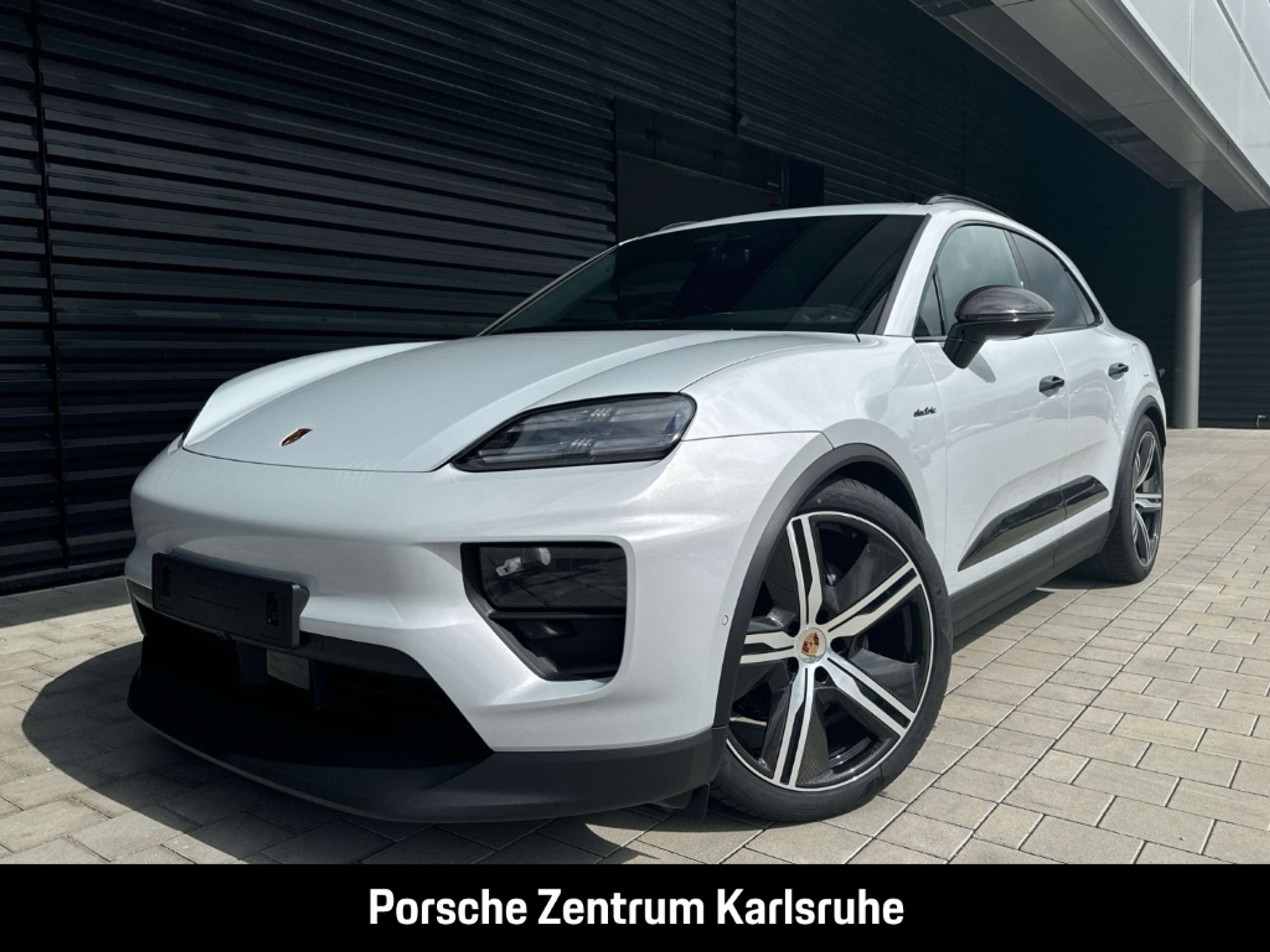 Porsche - Macan