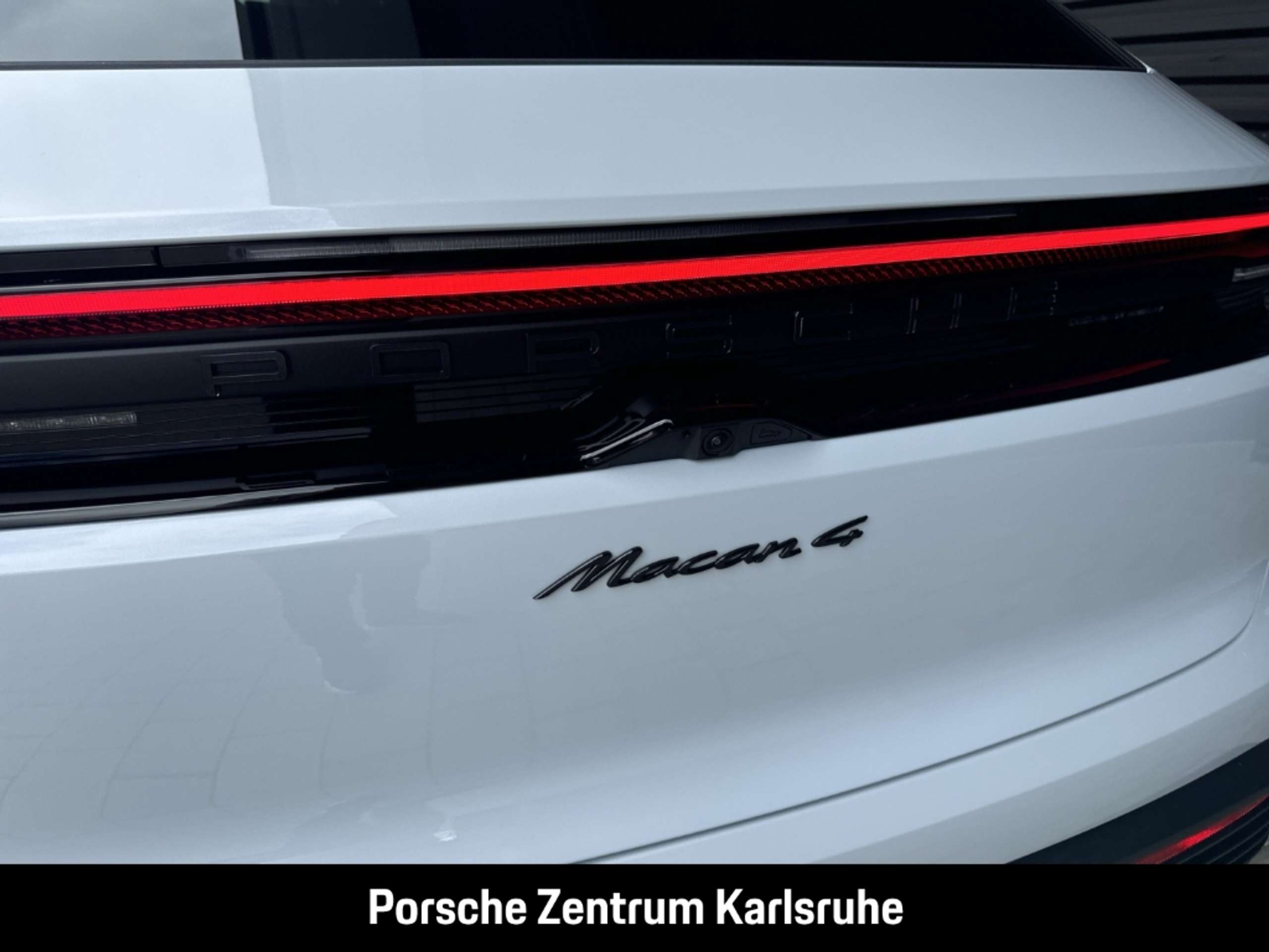 Porsche - Macan