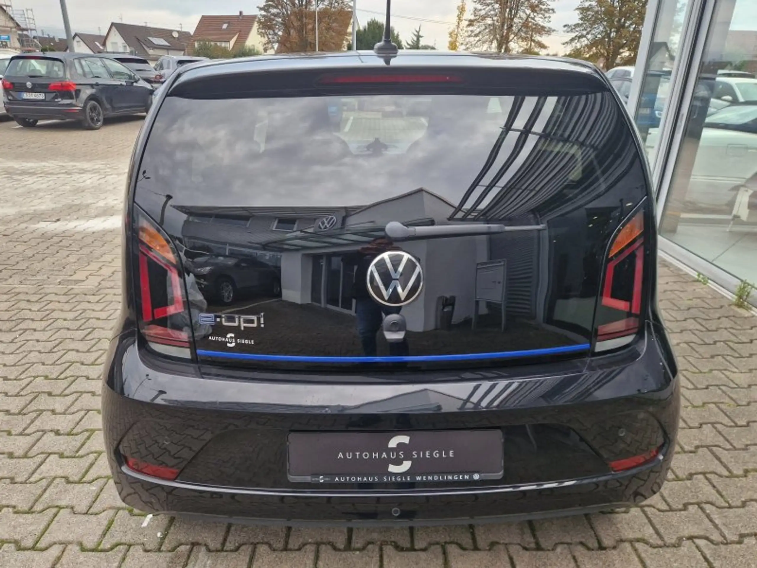 Volkswagen - e-up!