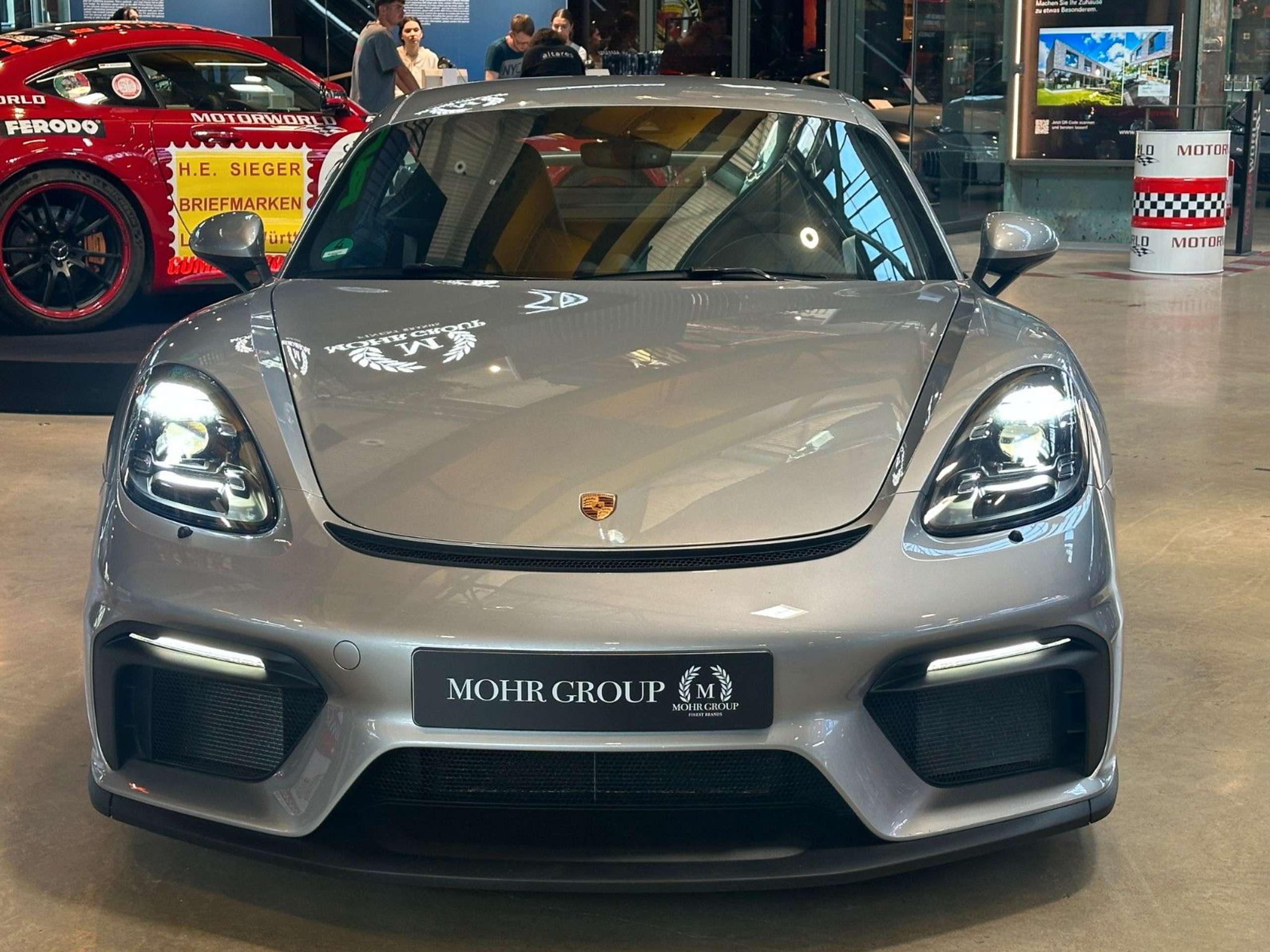 Porsche - Cayman