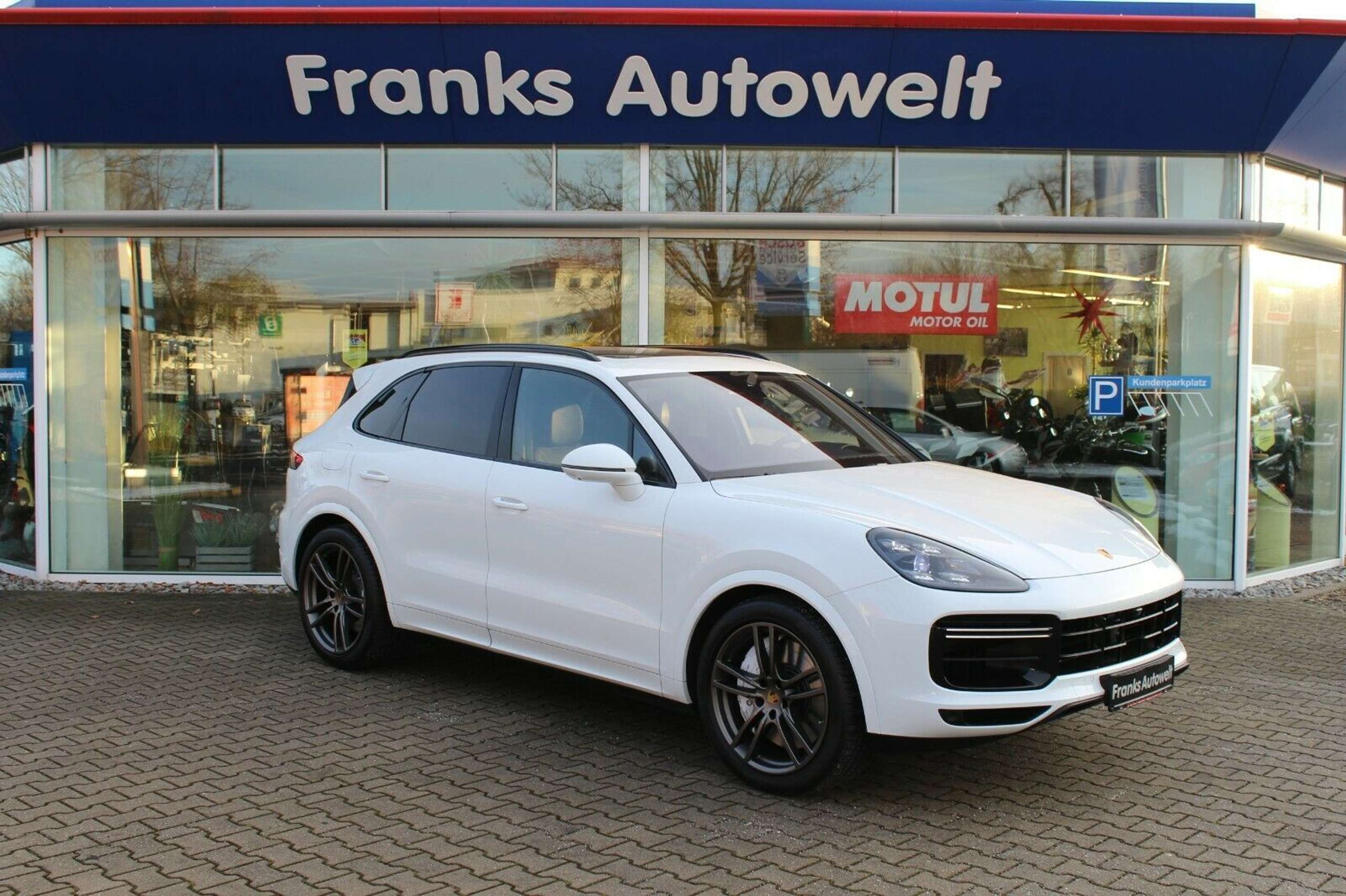 Porsche - Cayenne