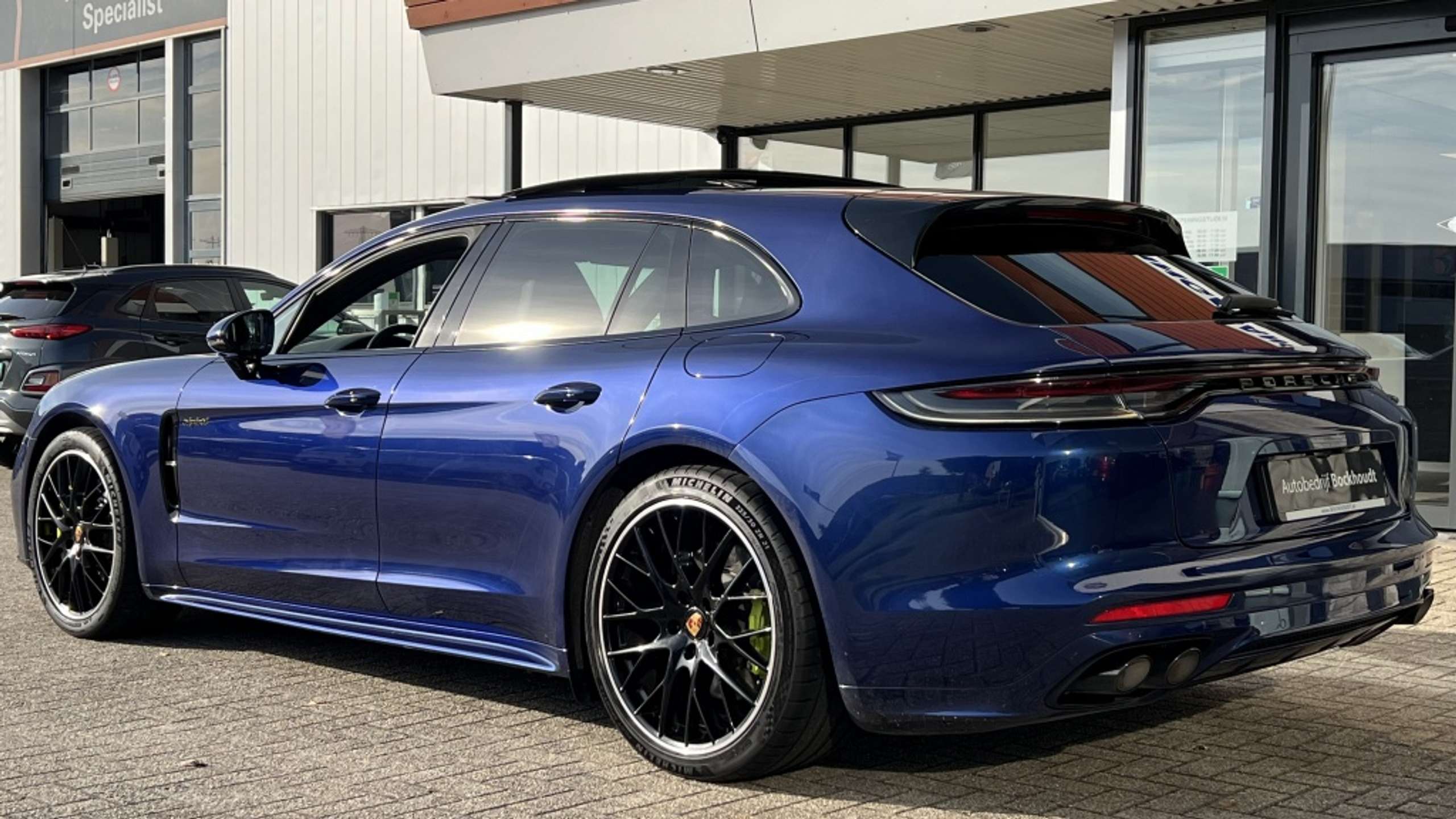 Porsche - Panamera