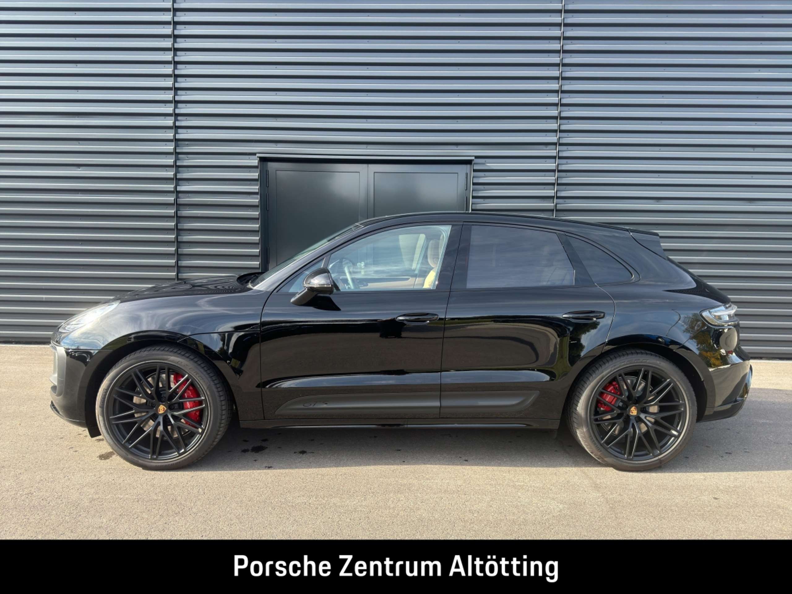 Porsche - Macan