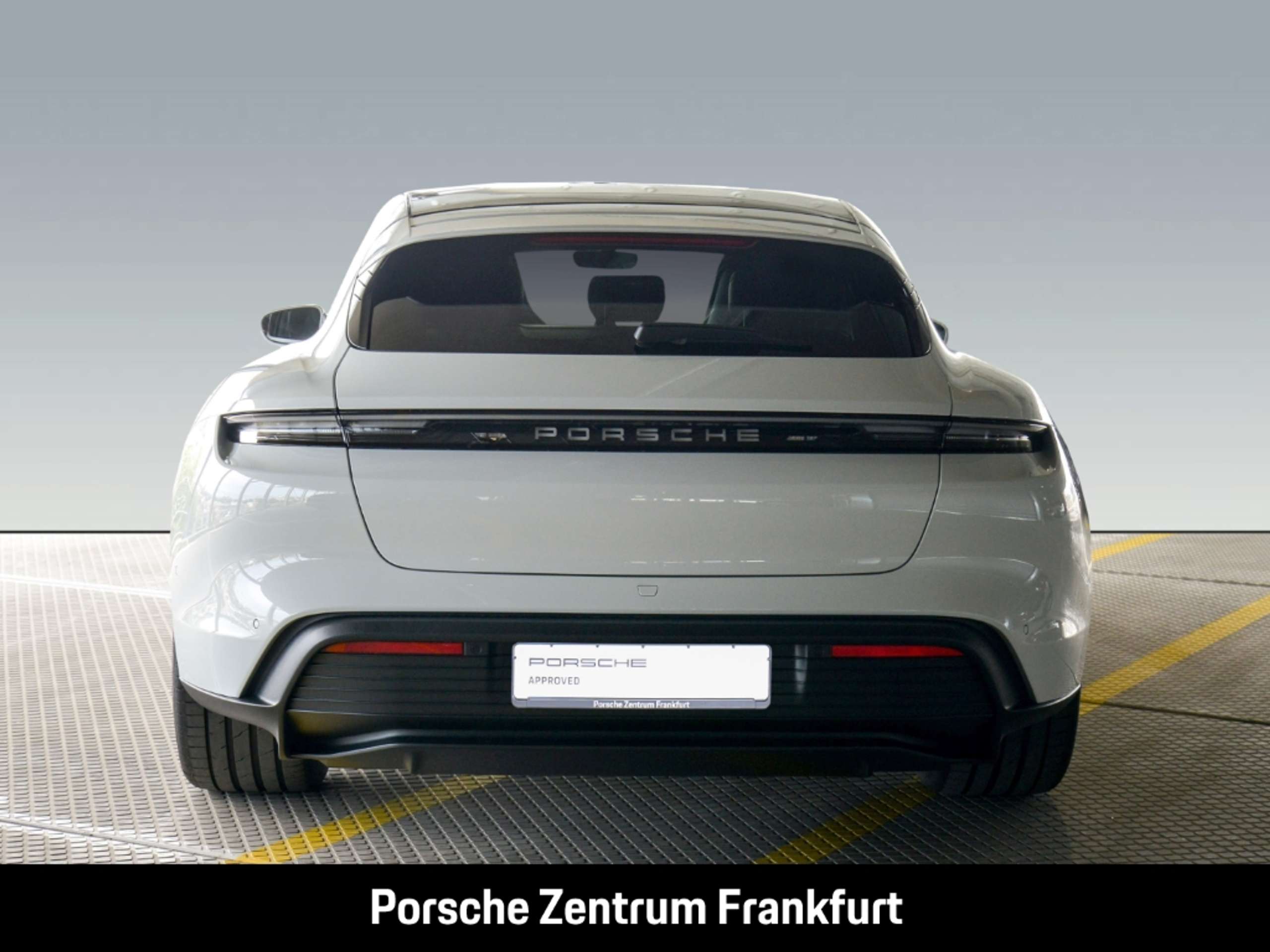 Porsche - Taycan