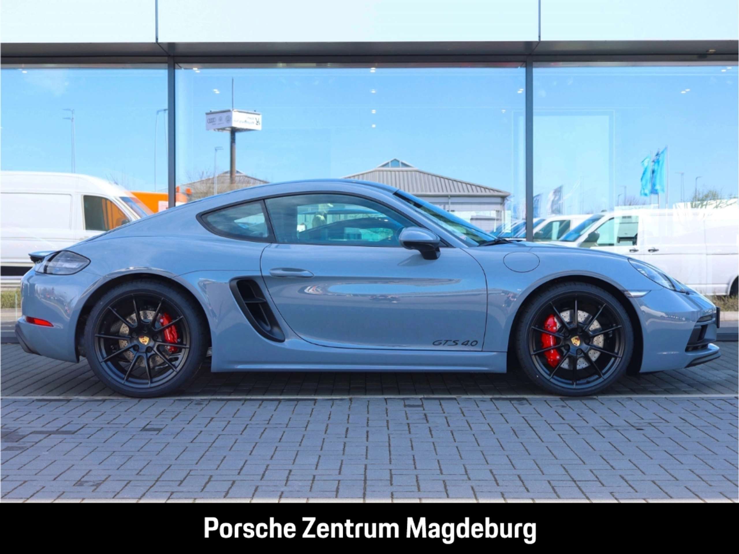 Porsche - Cayman