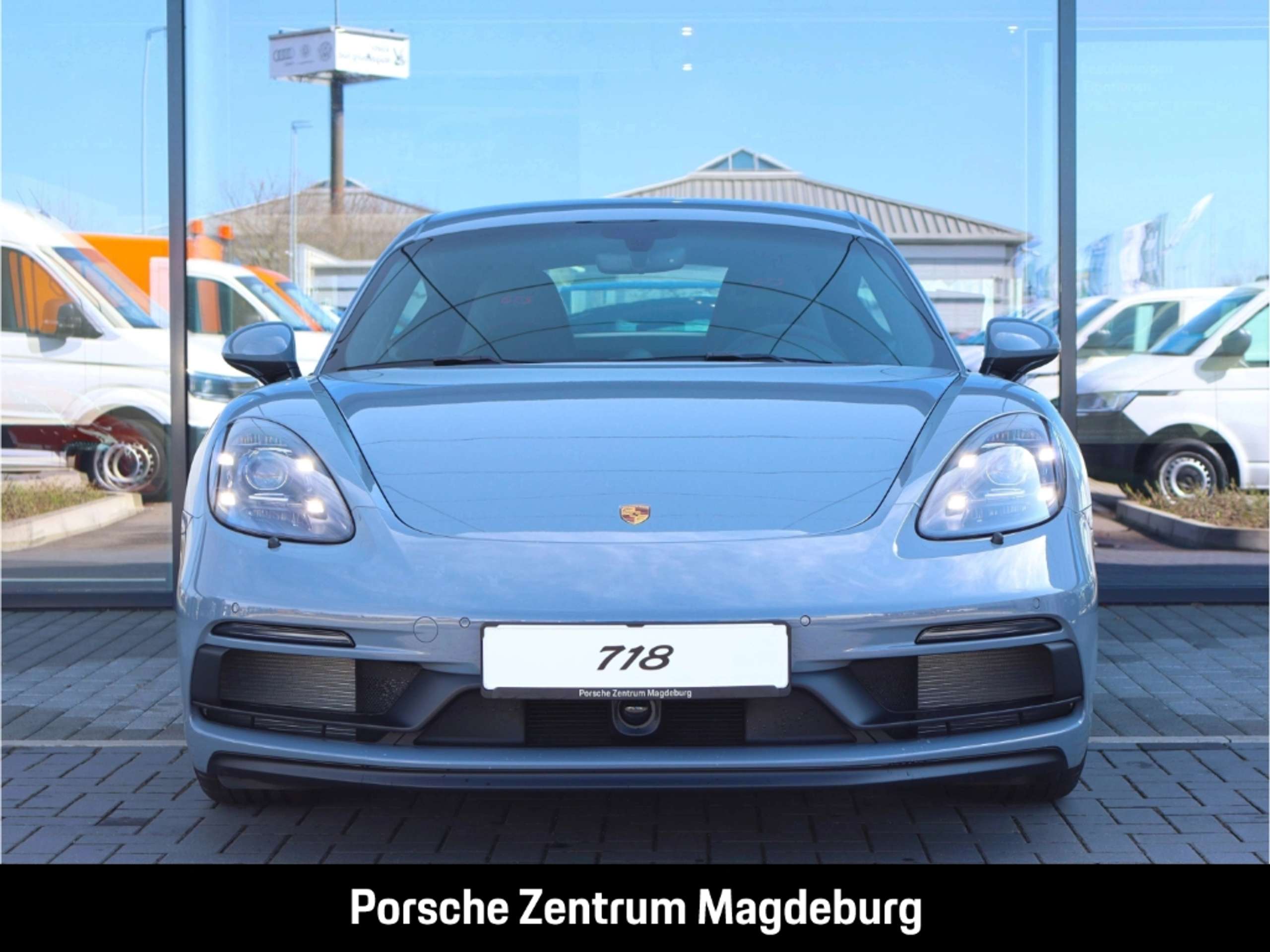 Porsche - Cayman