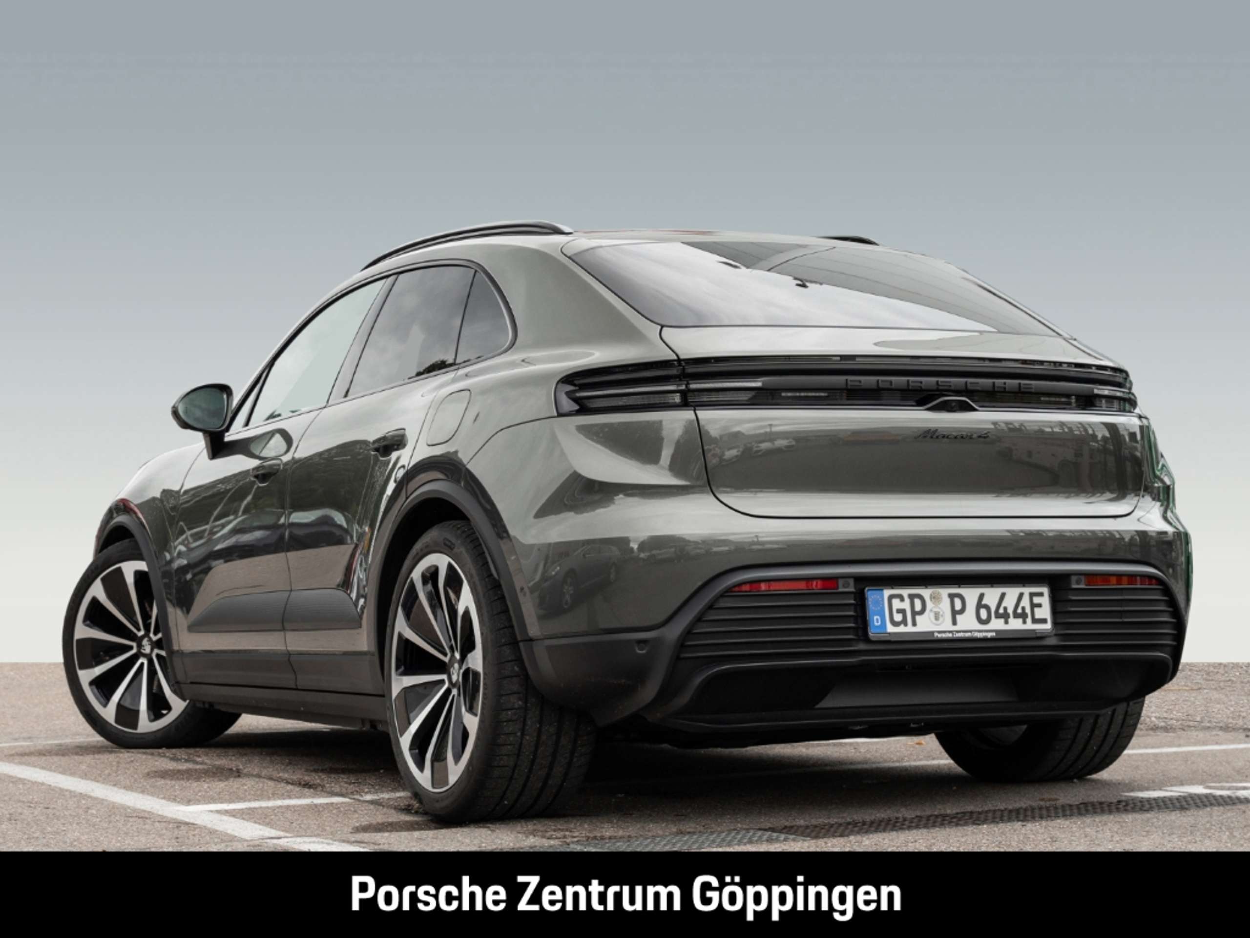 Porsche - Macan