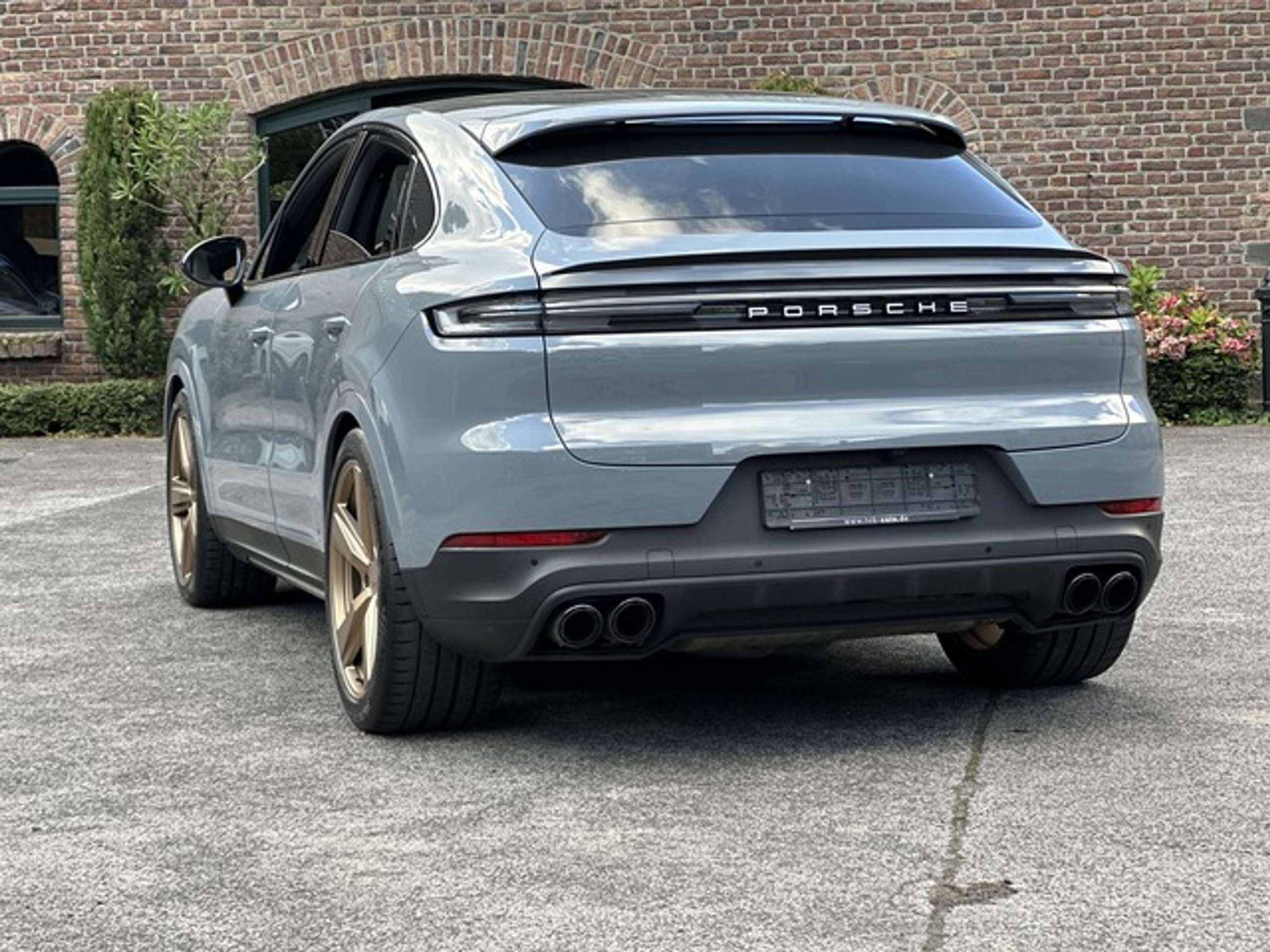 Porsche - Cayenne