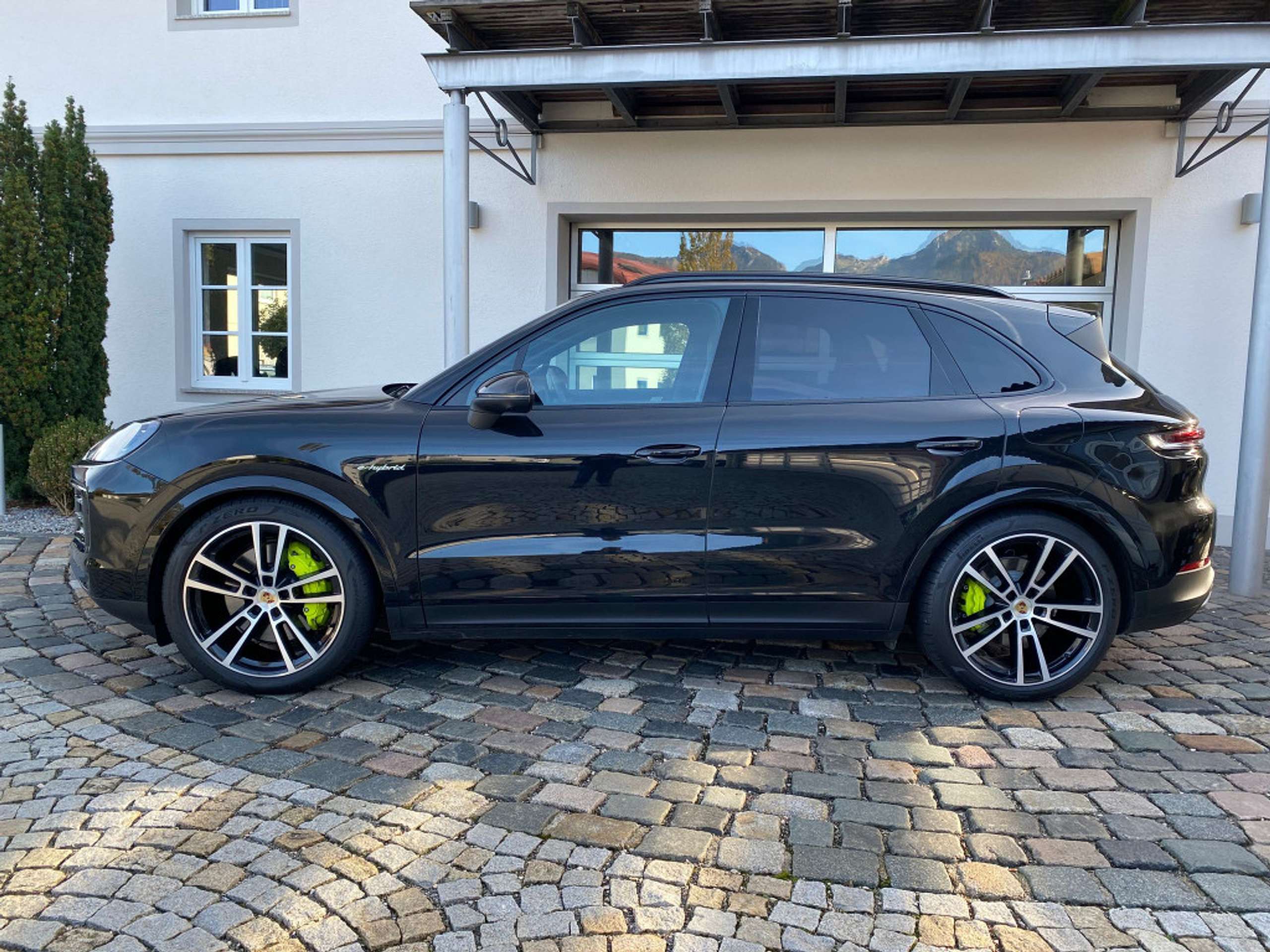 Porsche - Cayenne