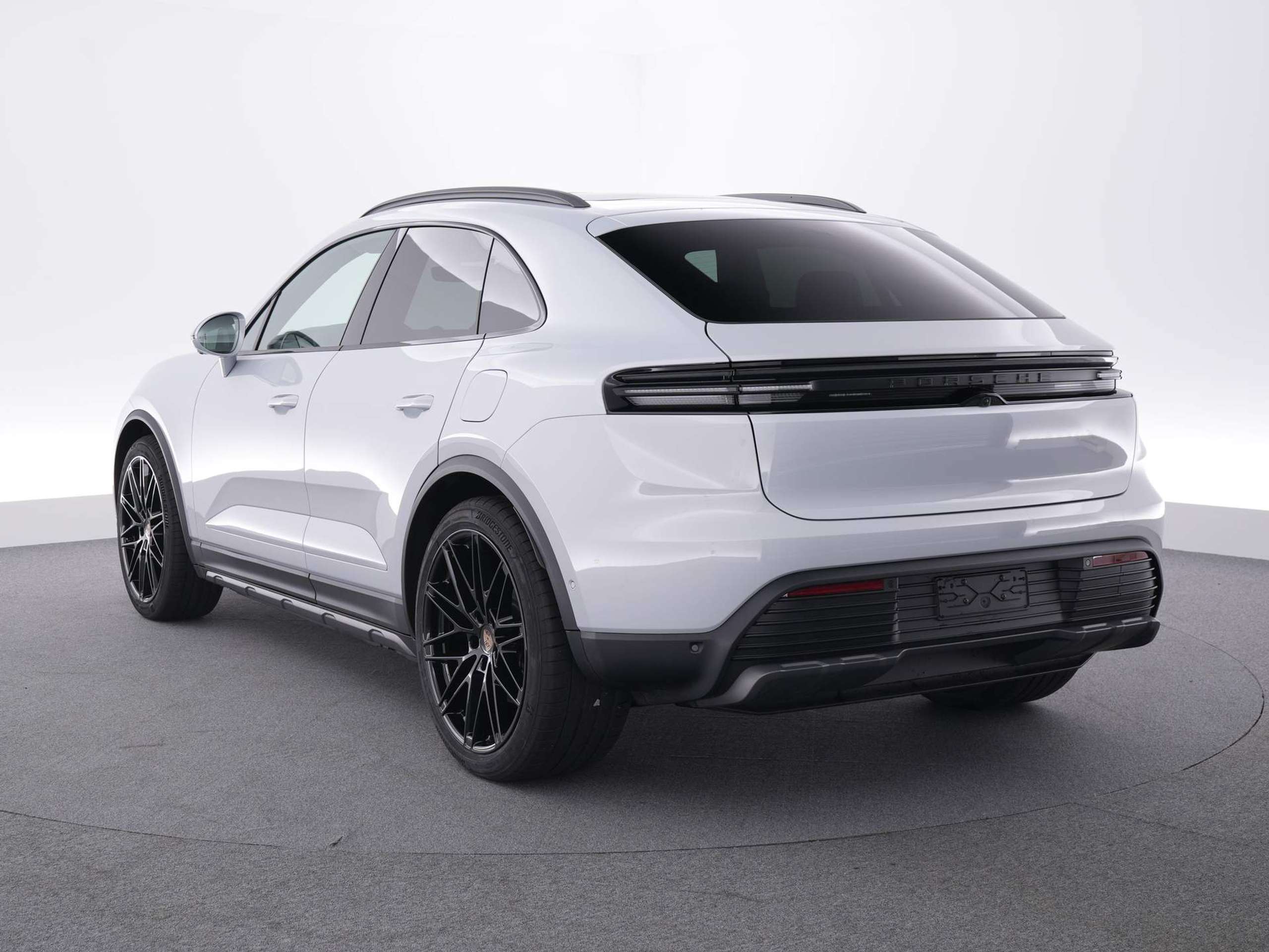 Porsche - Macan