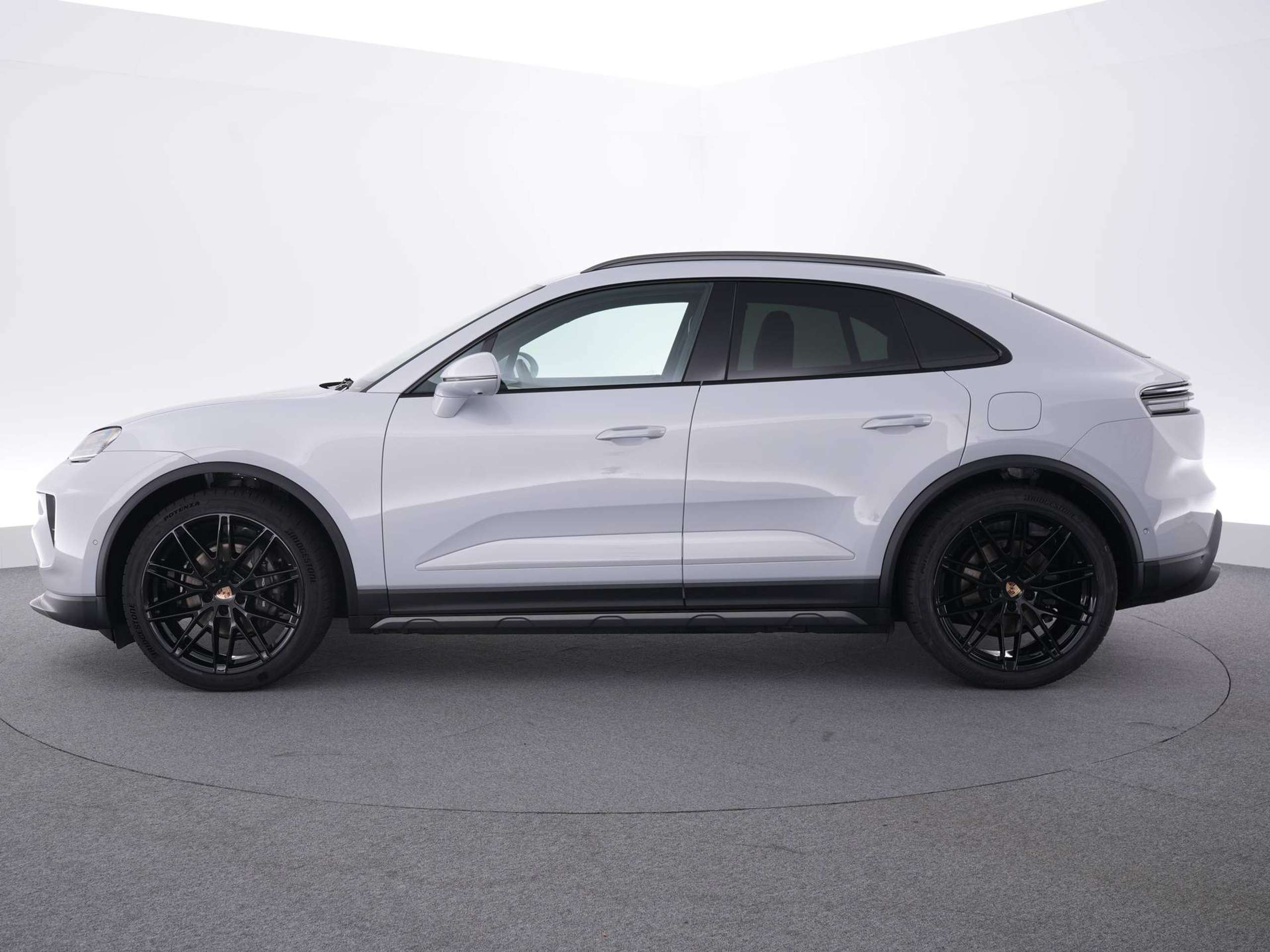 Porsche - Macan