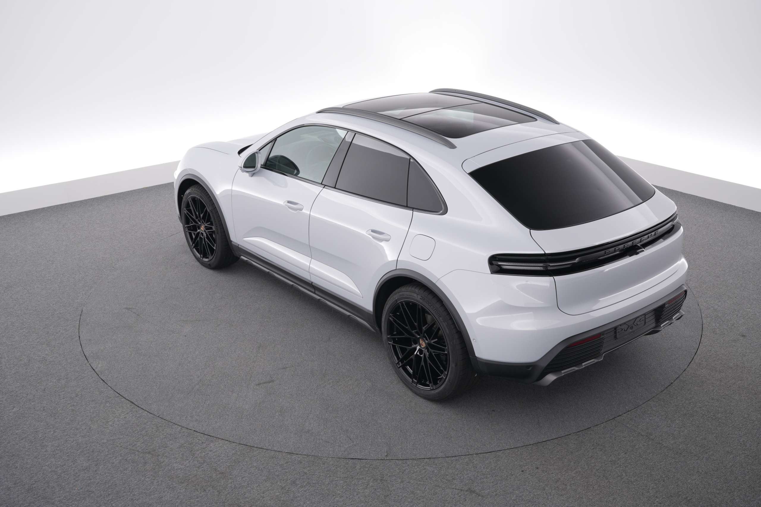 Porsche - Macan