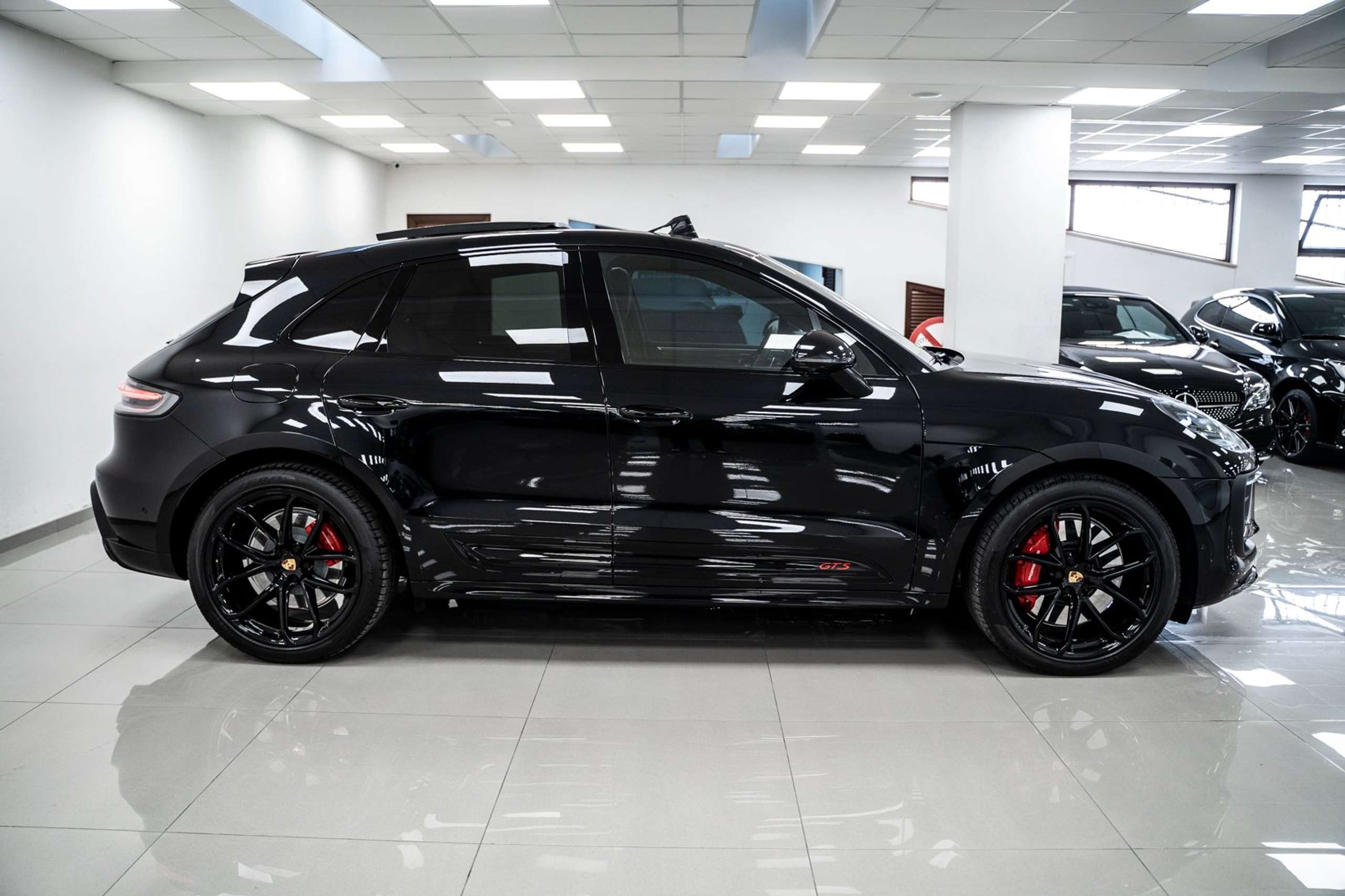 Porsche - Macan