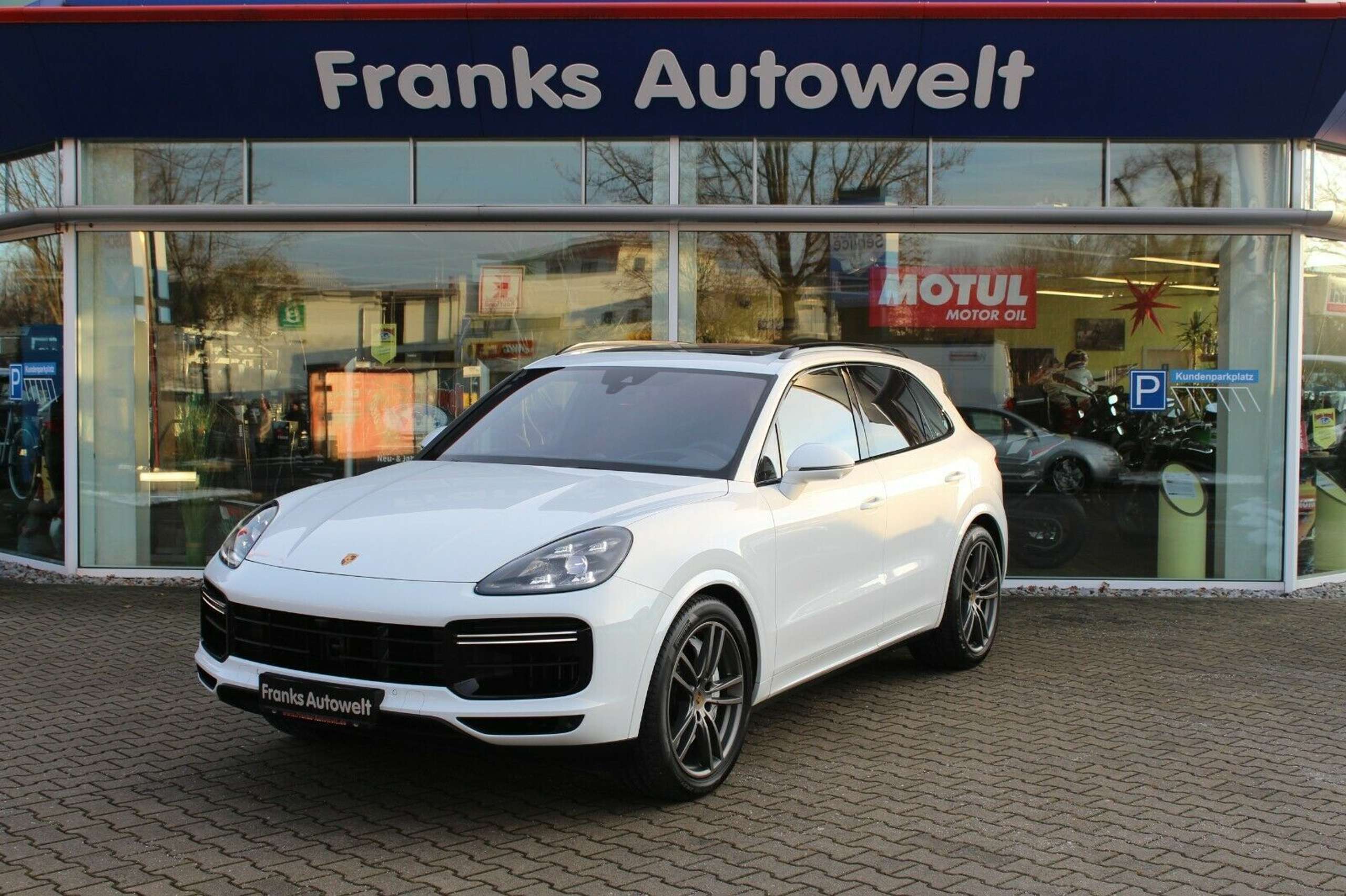 Porsche - Cayenne