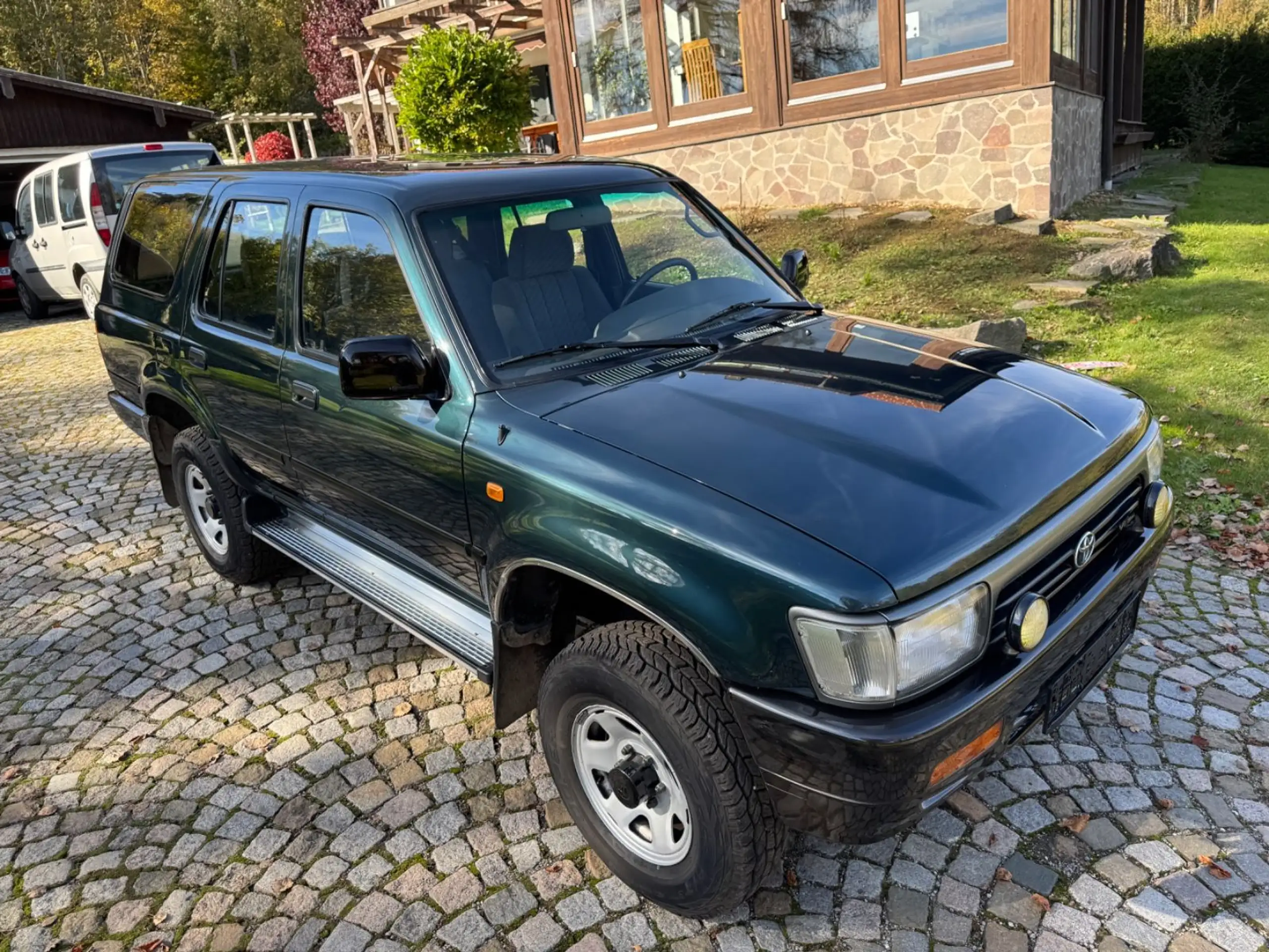 Toyota - 4-Runner