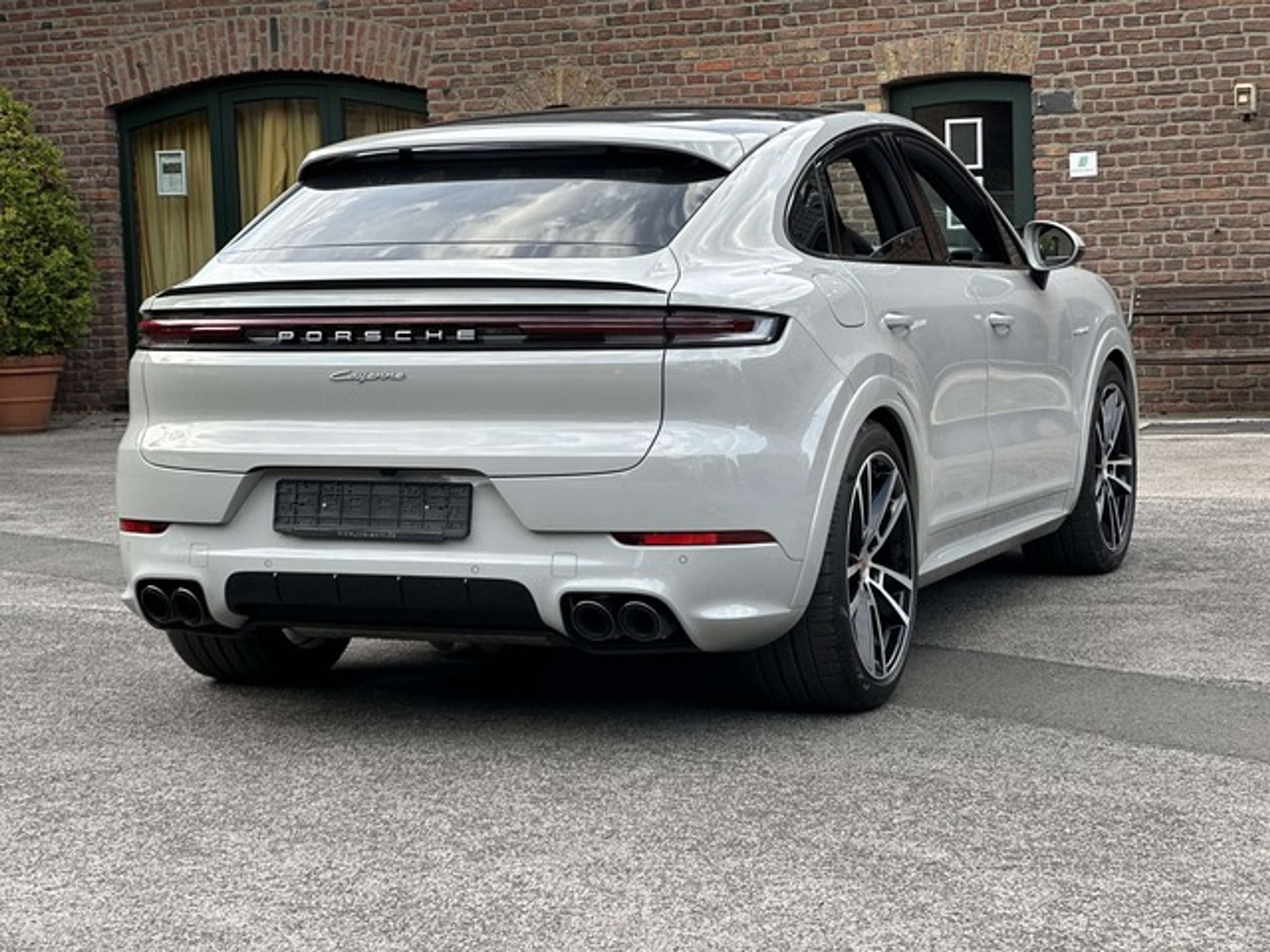 Porsche - Cayenne