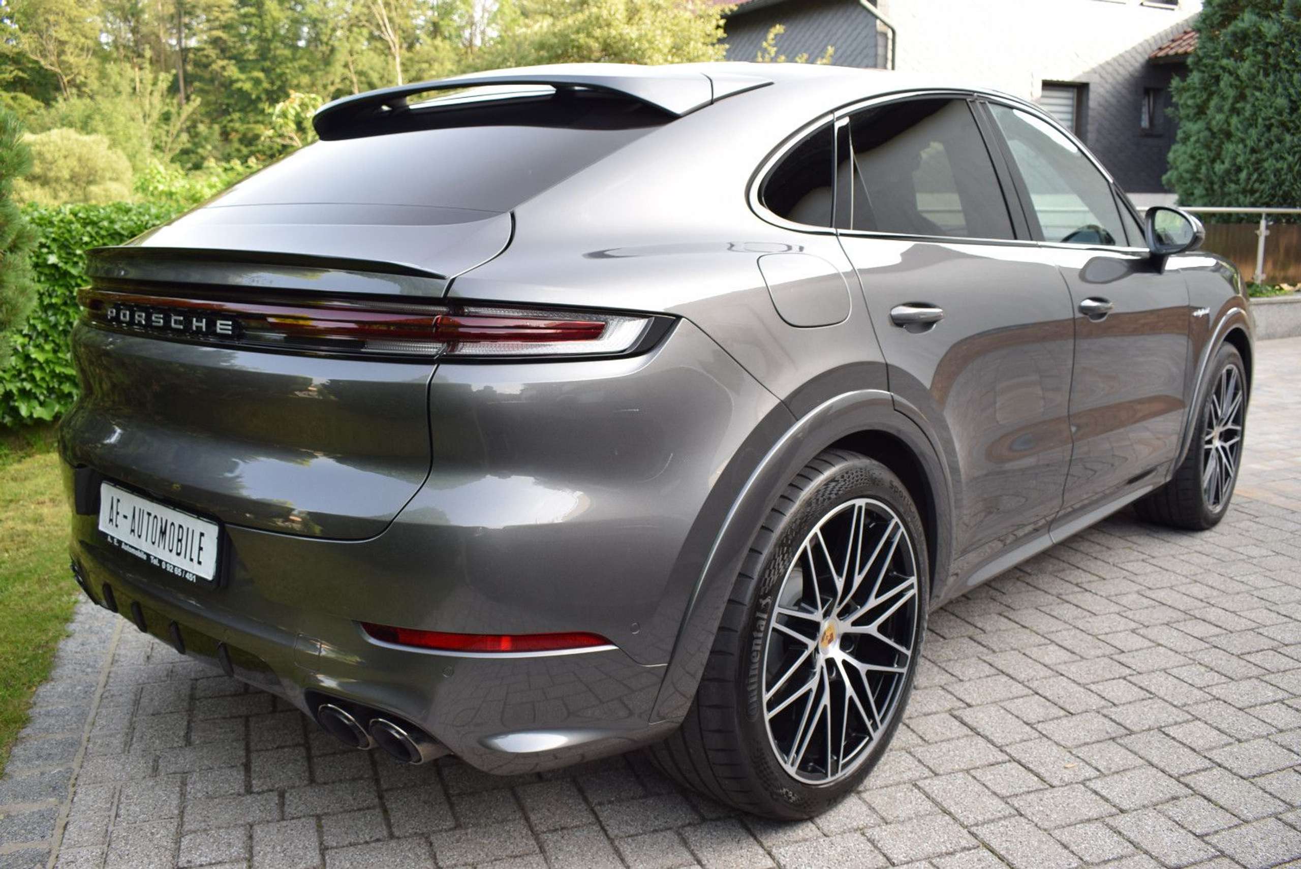 Porsche - Cayenne