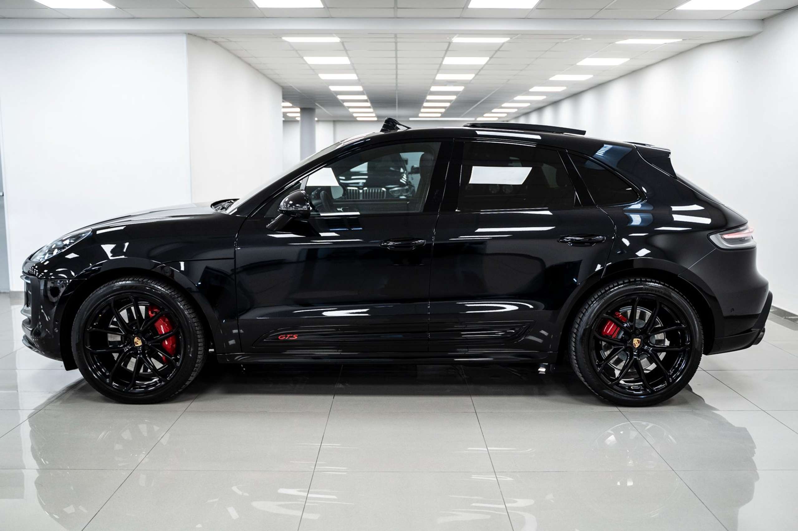 Porsche - Macan