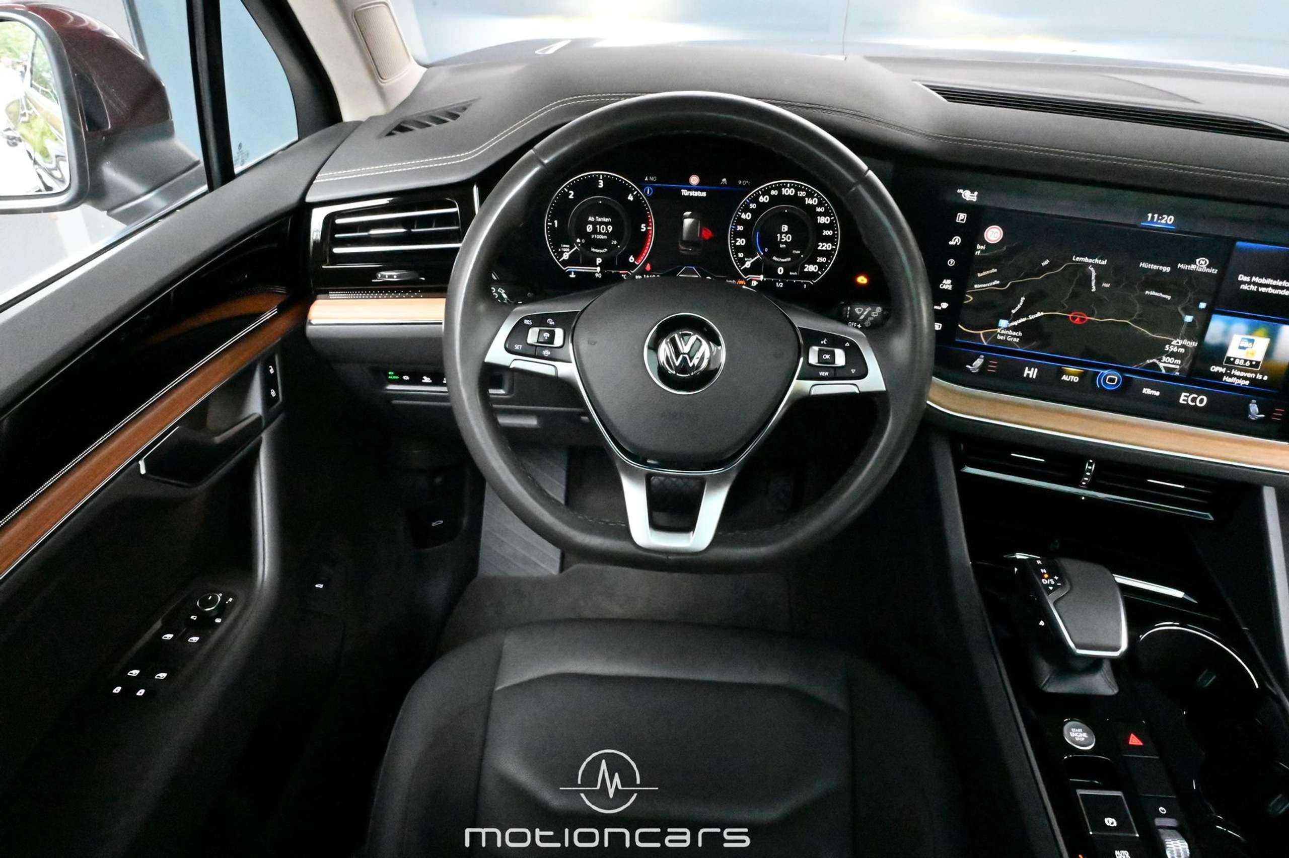 Volkswagen - Touareg