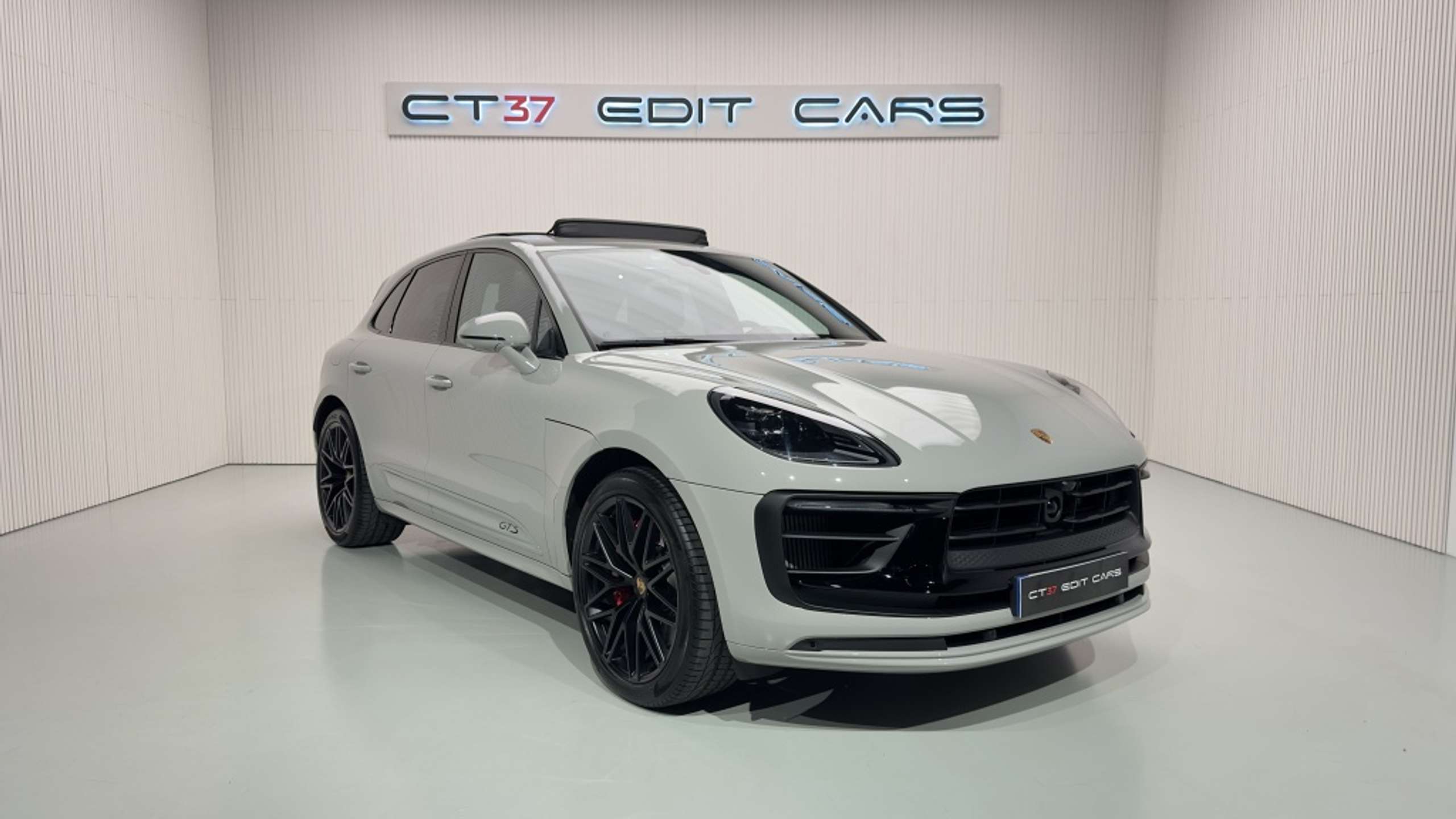 Porsche - Macan