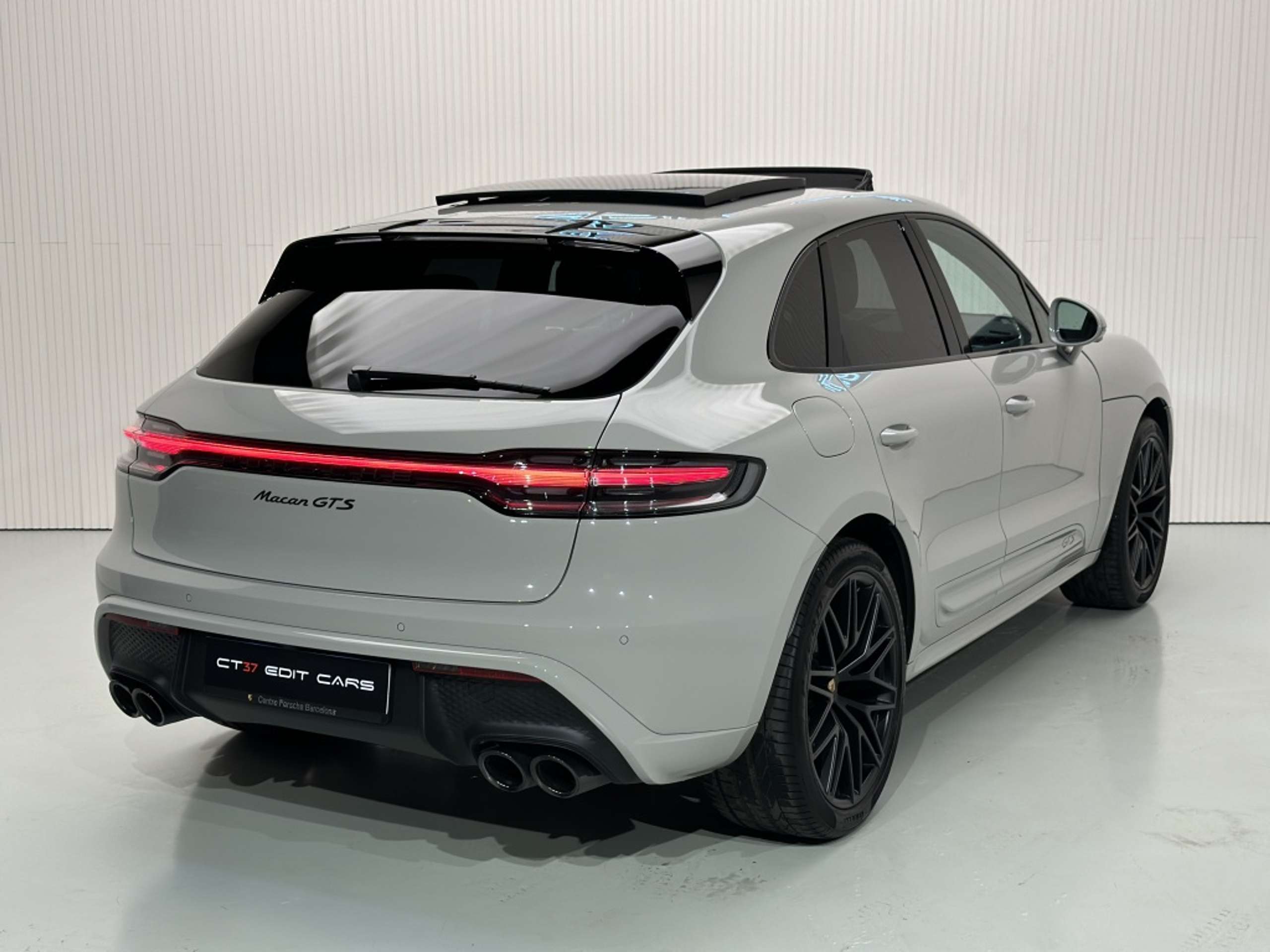 Porsche - Macan