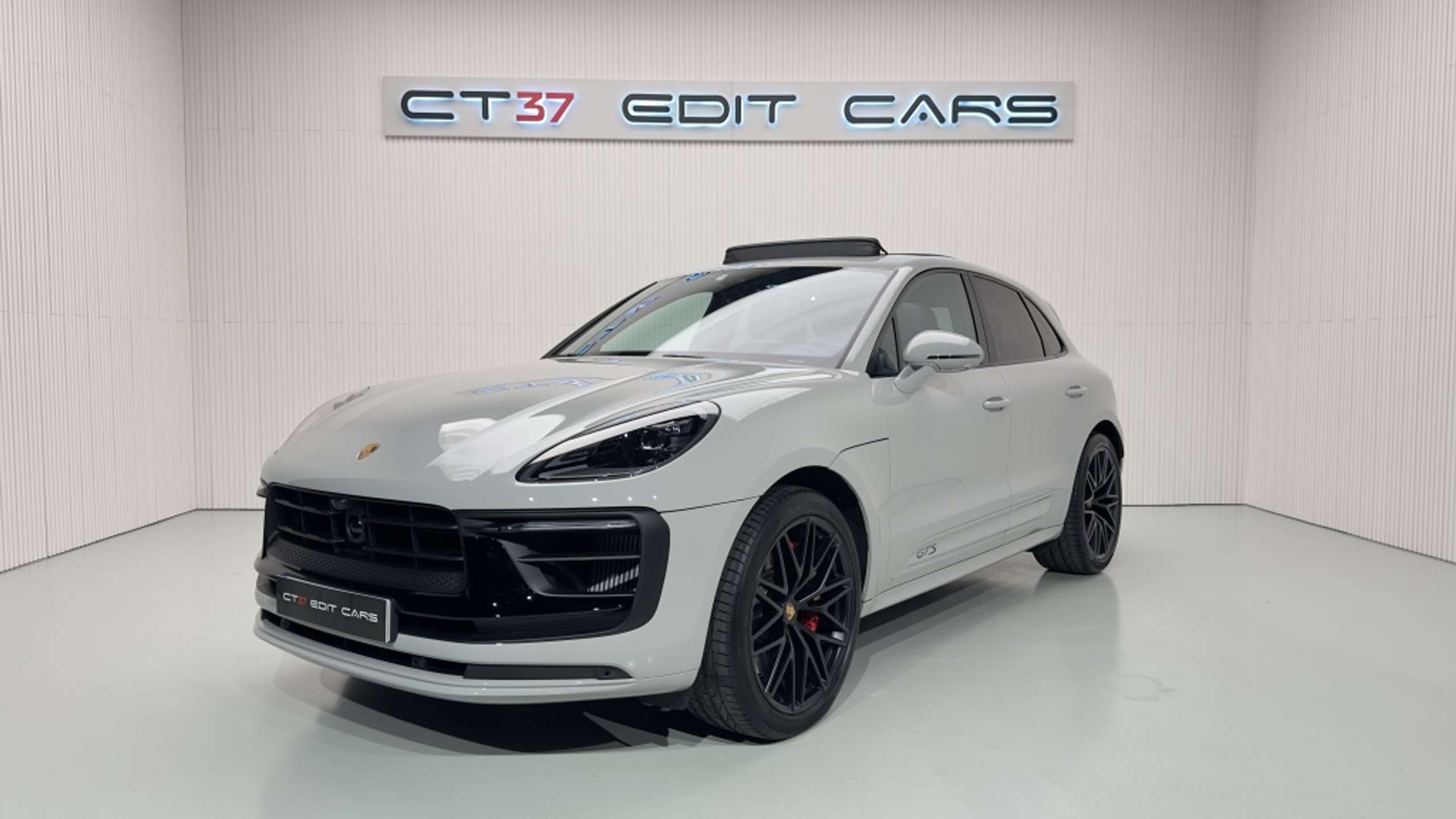 Porsche - Macan