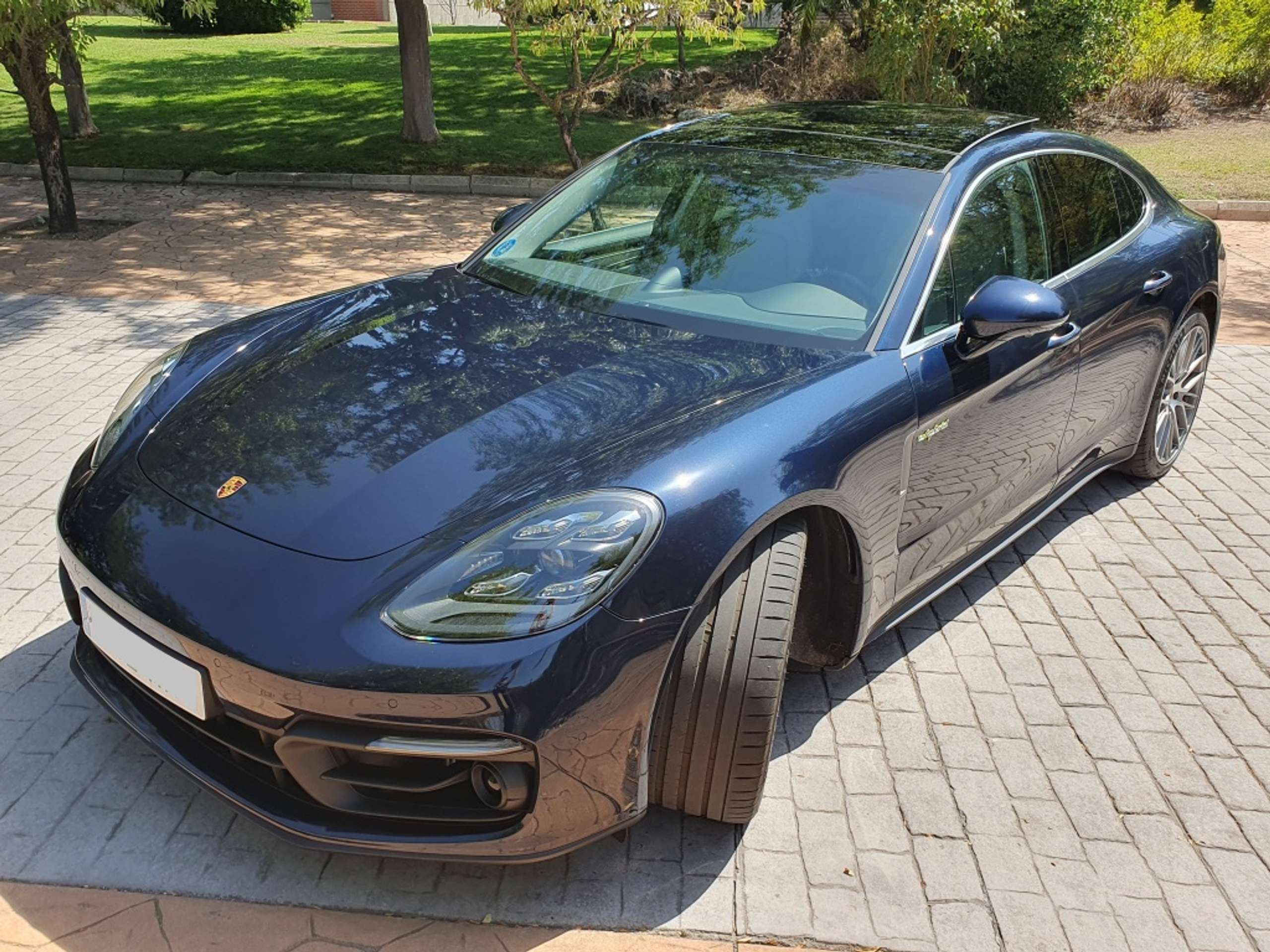 Porsche - Panamera