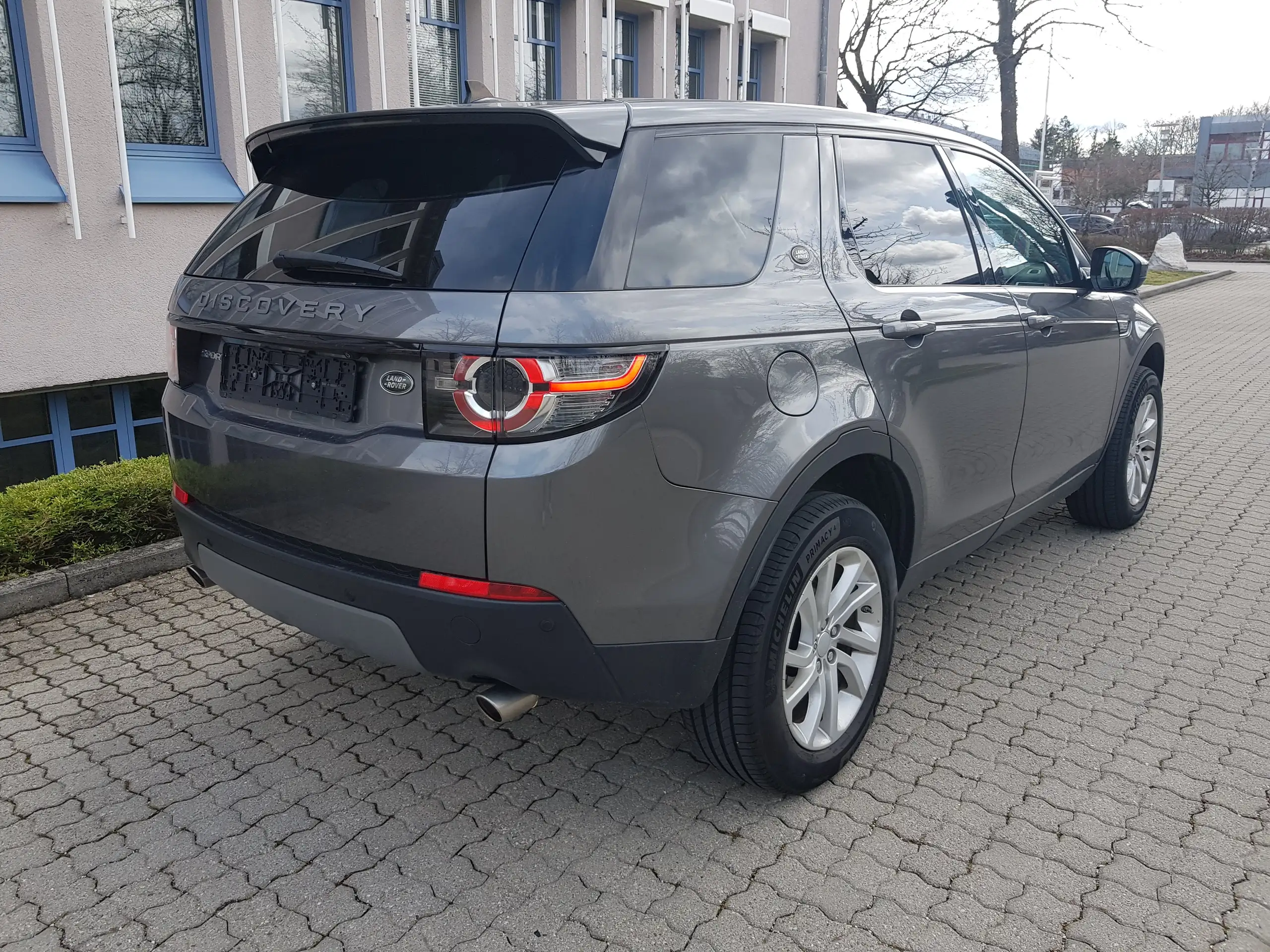 Land Rover - Discovery