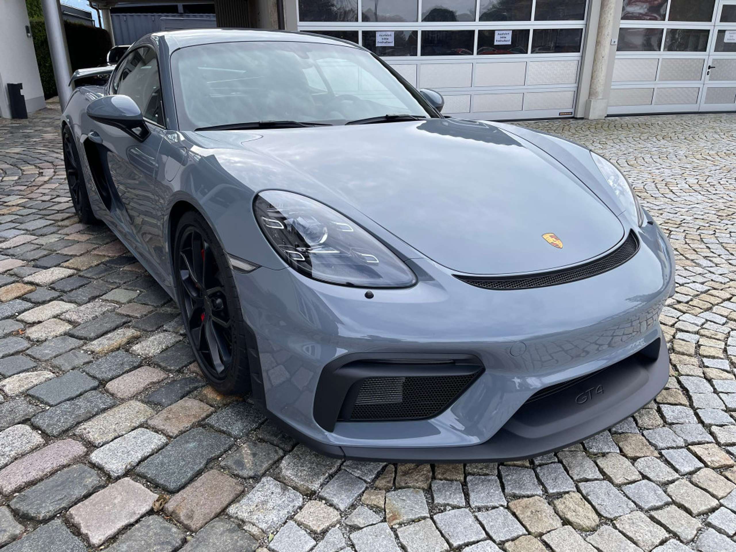 Porsche - Cayman