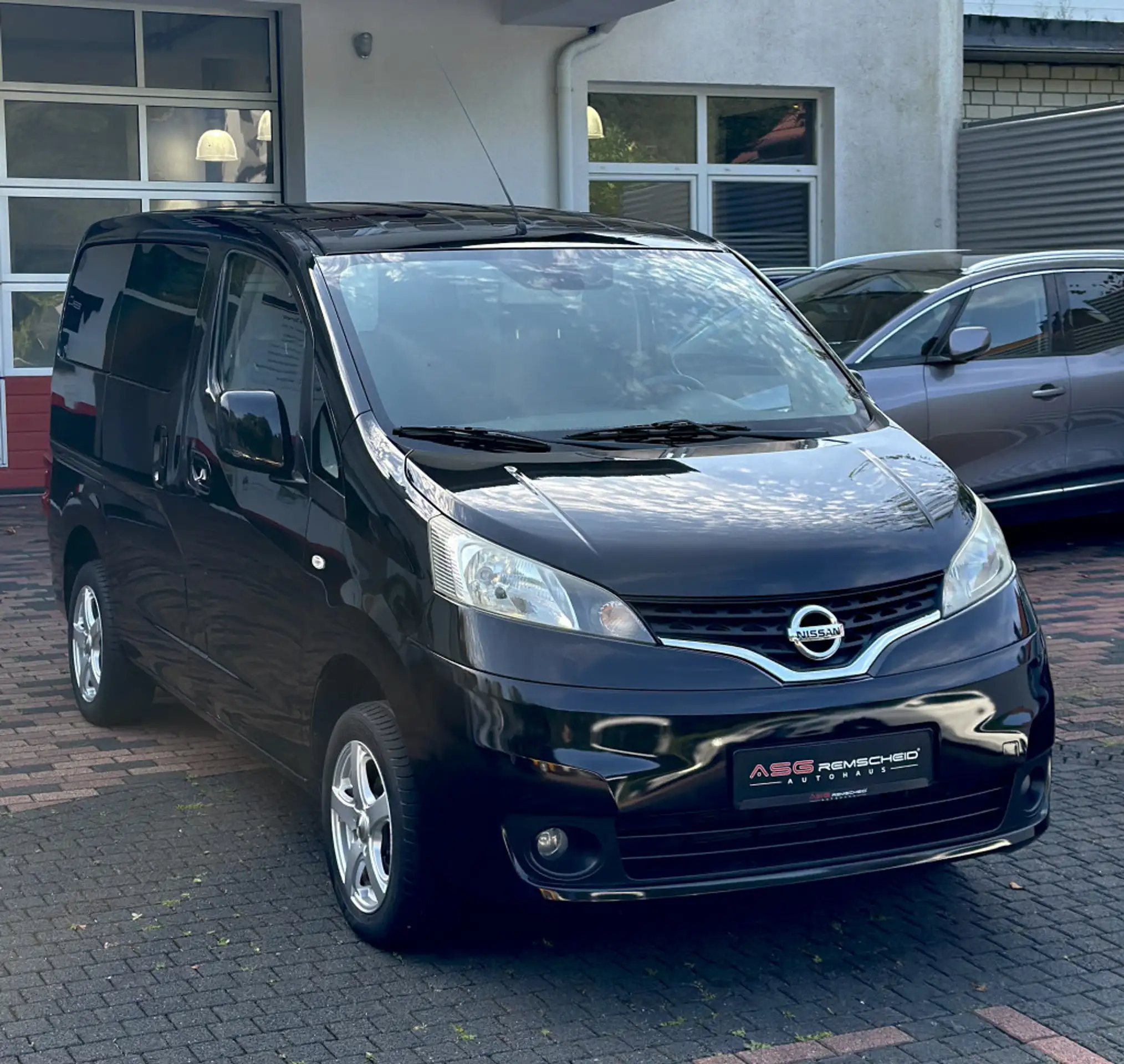 Nissan - NV200