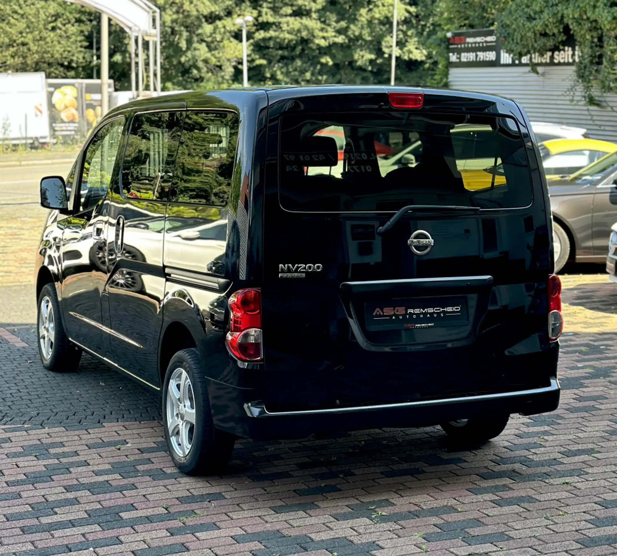 Nissan - NV200