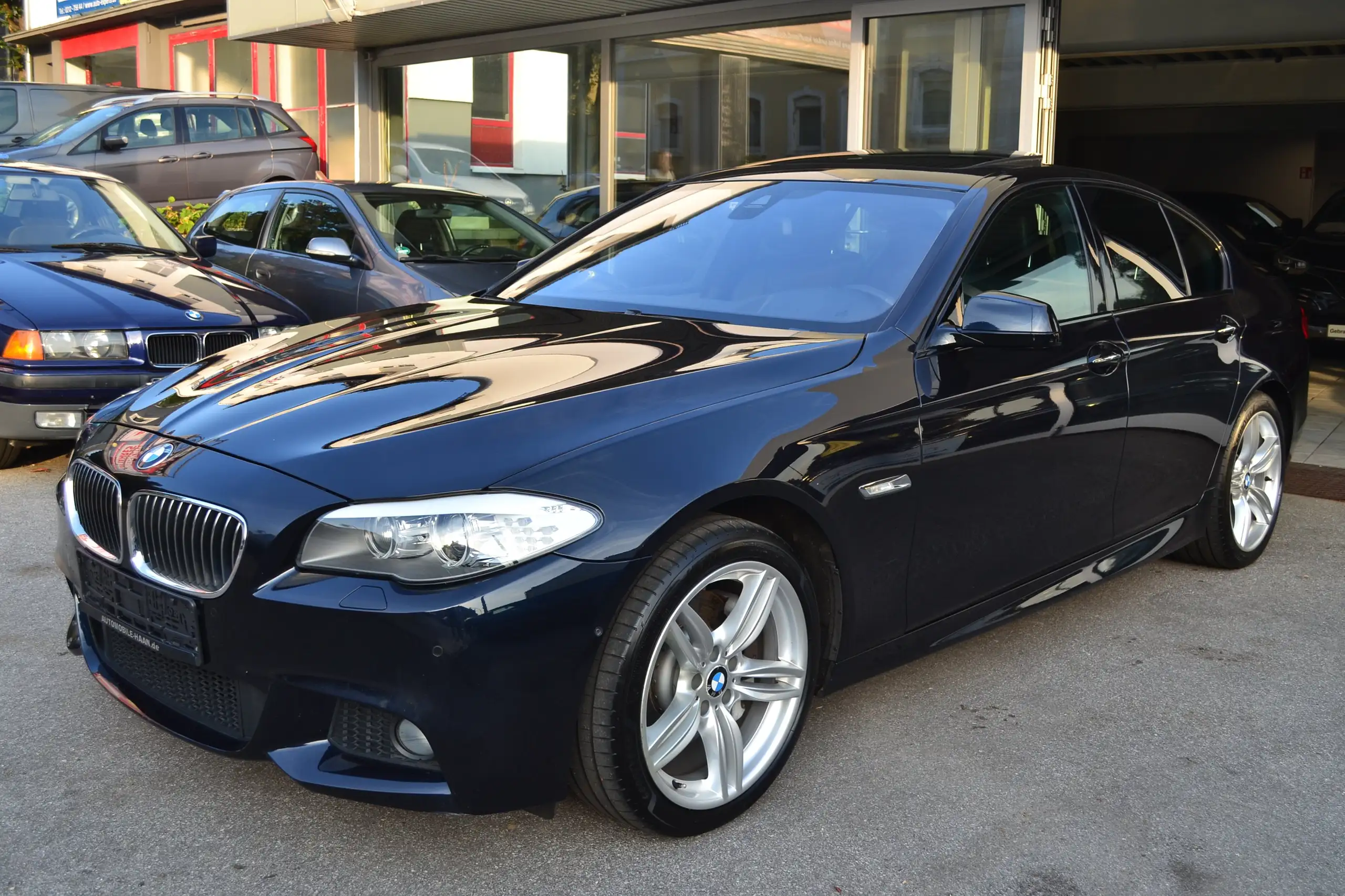 BMW - 525