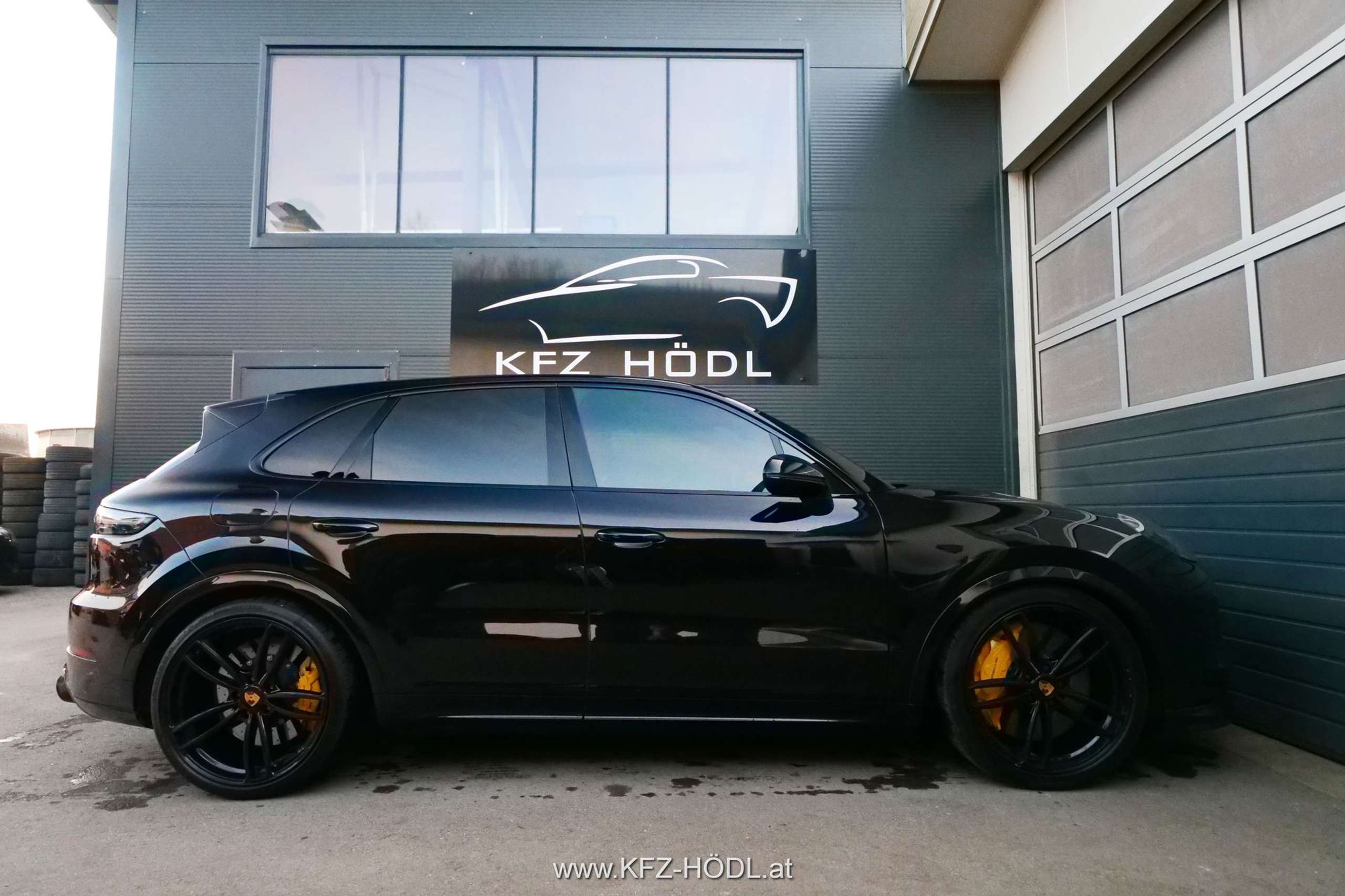 Porsche - Cayenne