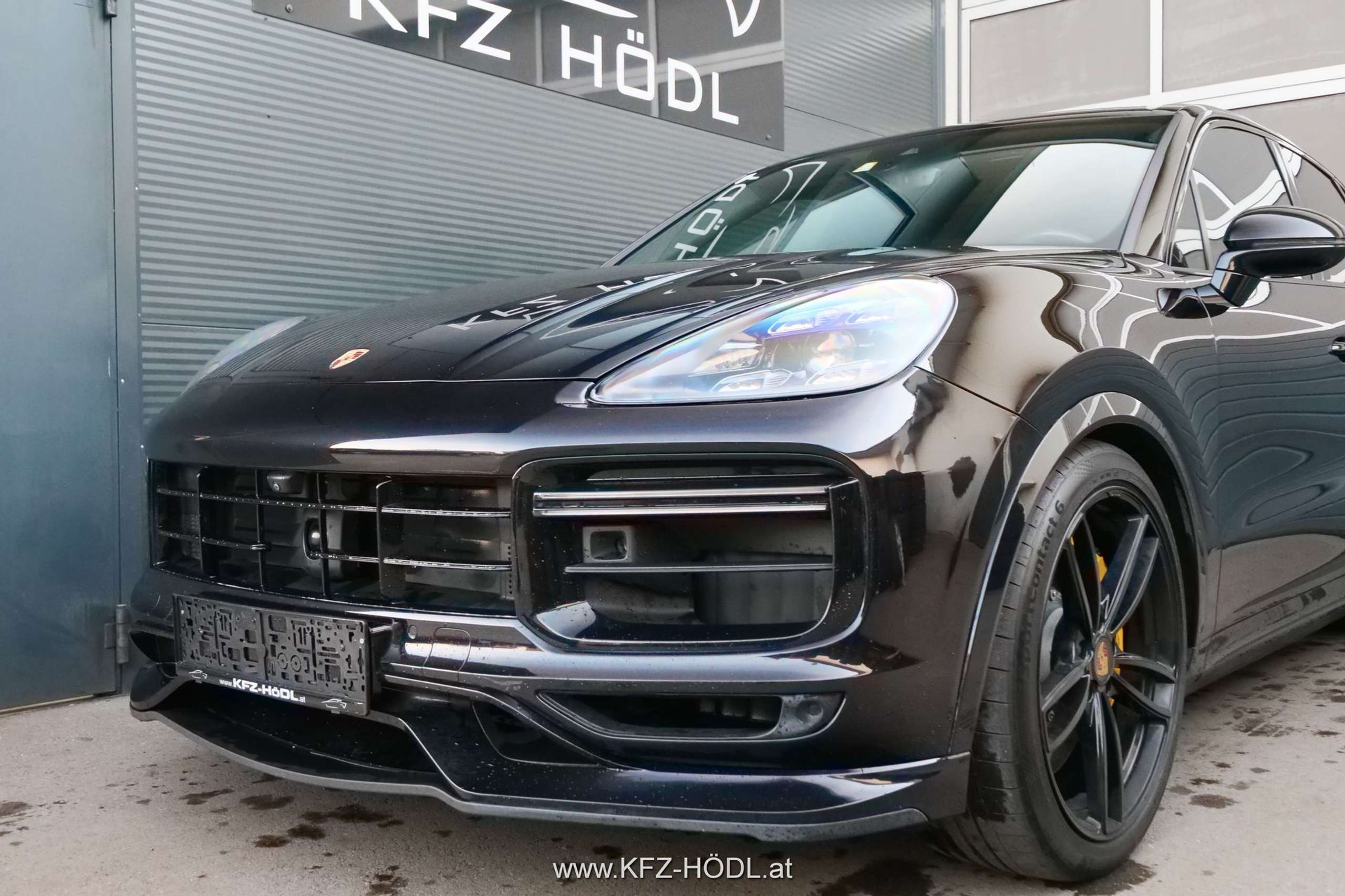 Porsche - Cayenne