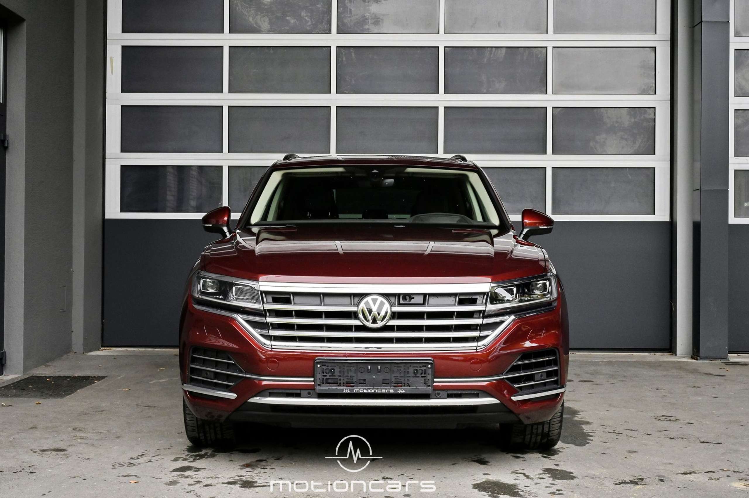 Volkswagen - Touareg