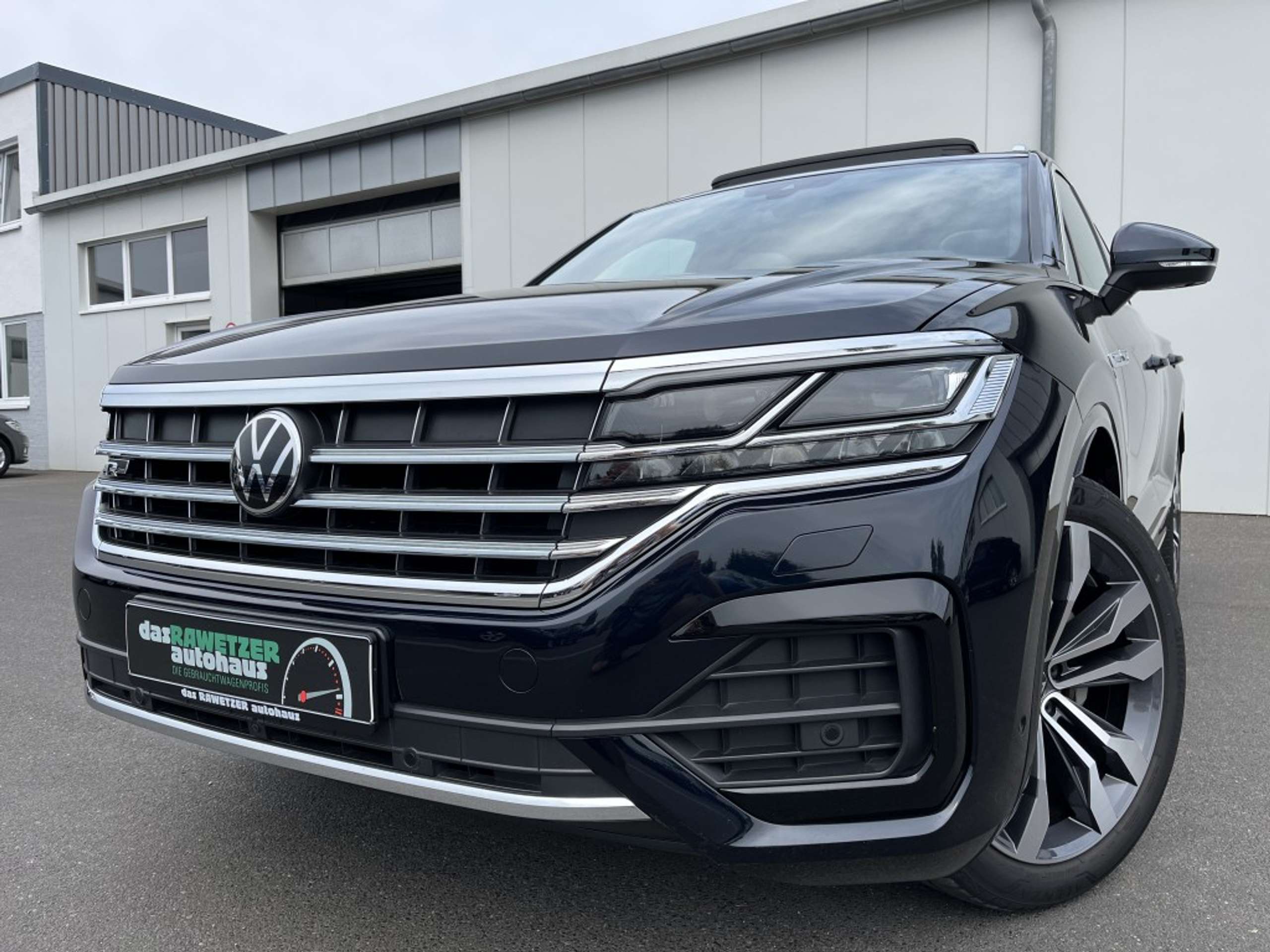 Volkswagen - Touareg