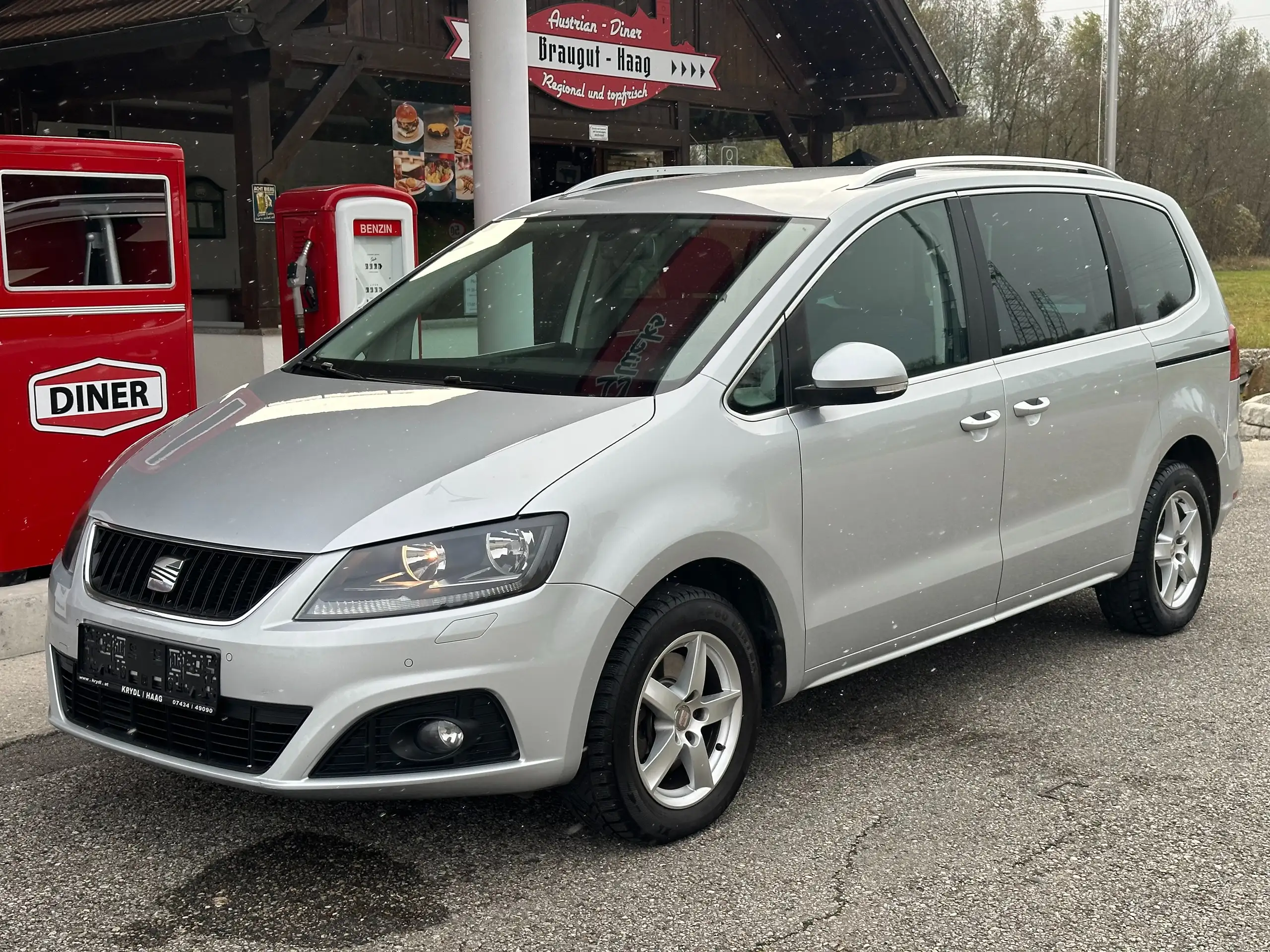 SEAT - Alhambra