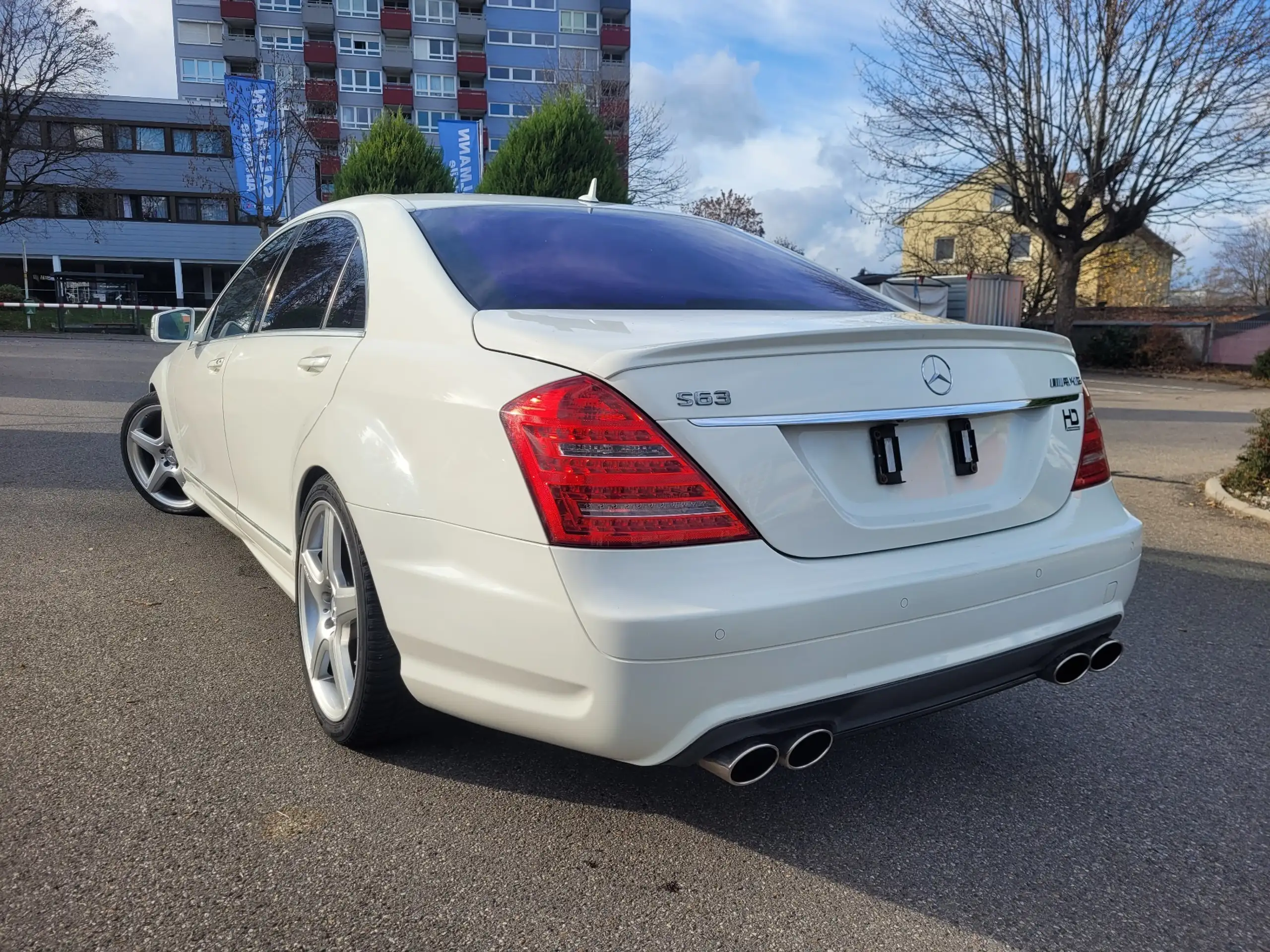 Mercedes-Benz - S 500