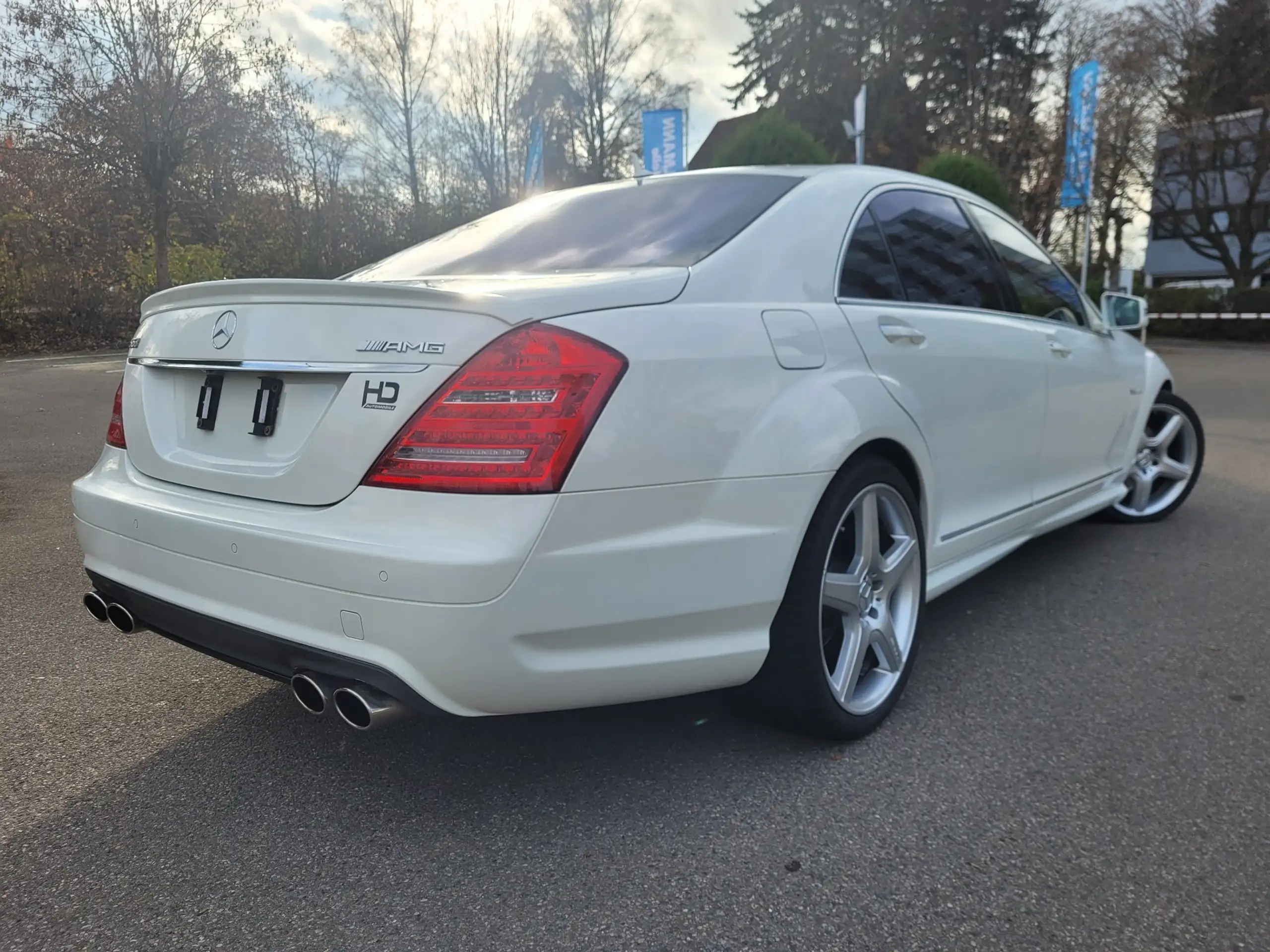 Mercedes-Benz - S 500