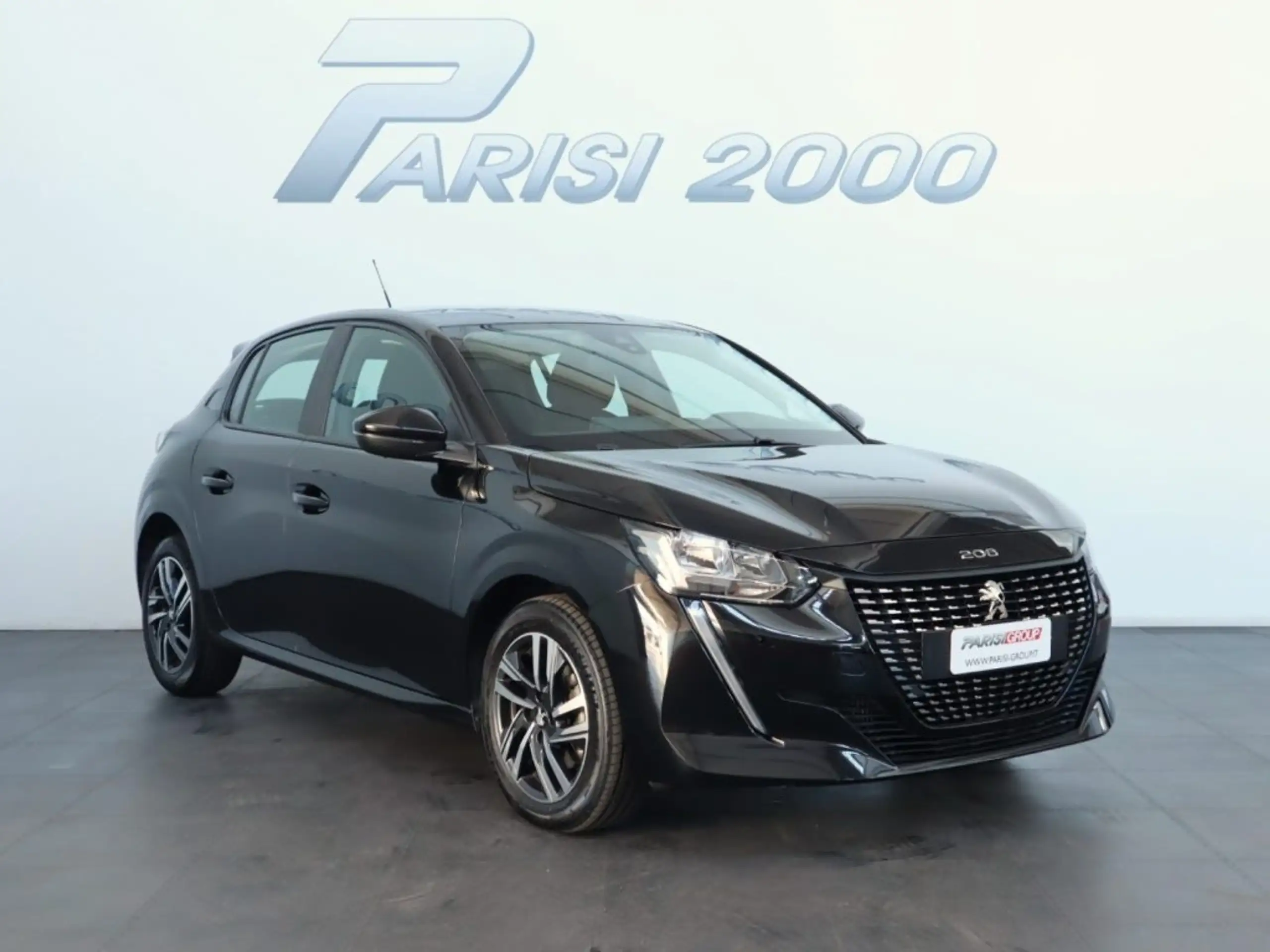 Peugeot - 208