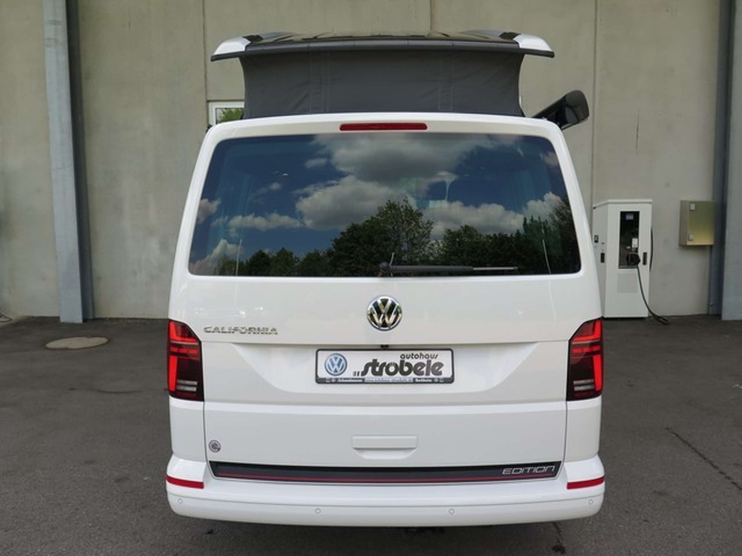 Volkswagen - T6.1 California